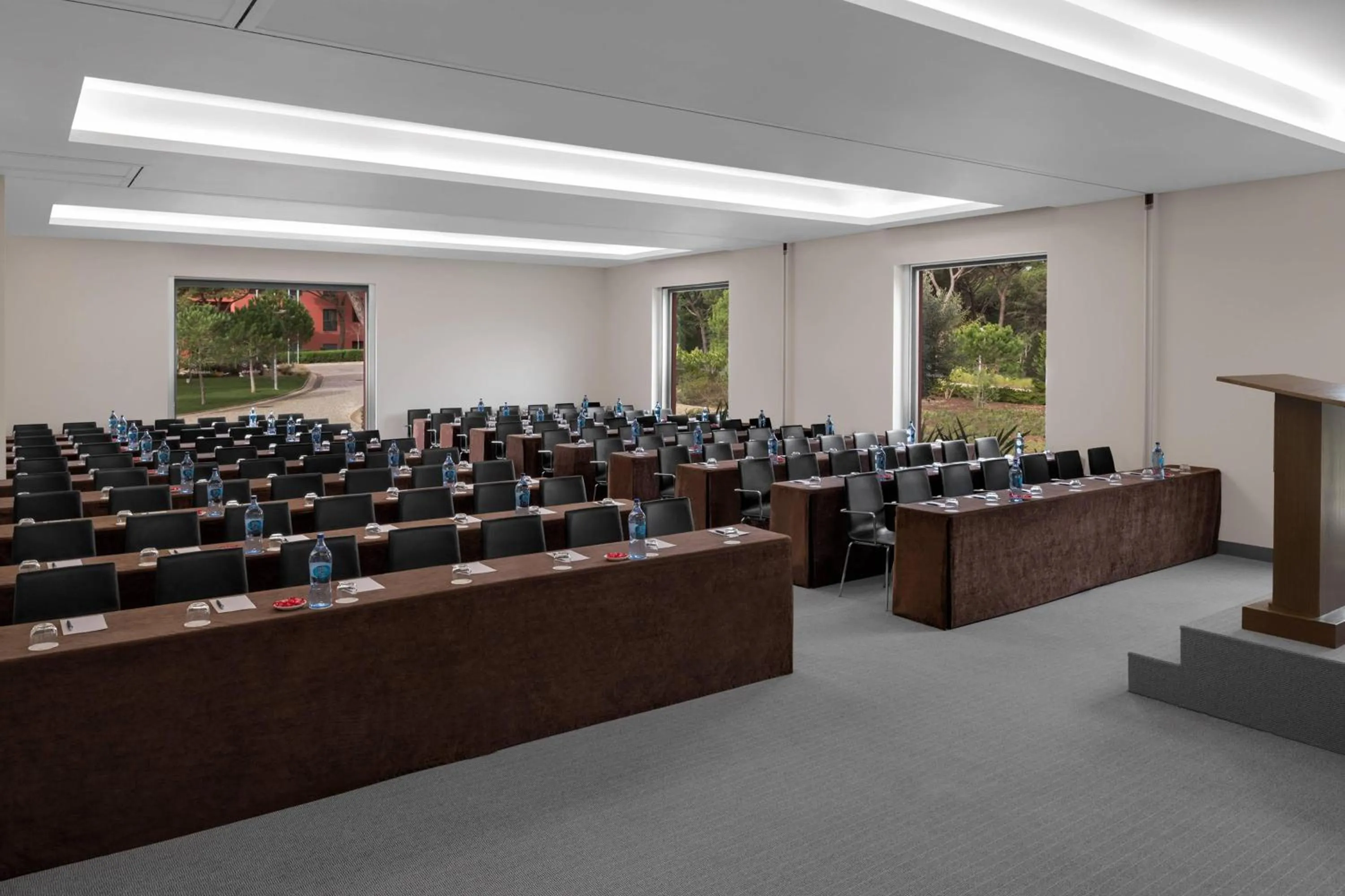 Meeting/conference room in Sheraton Cascais Resort - Hotel & Residences