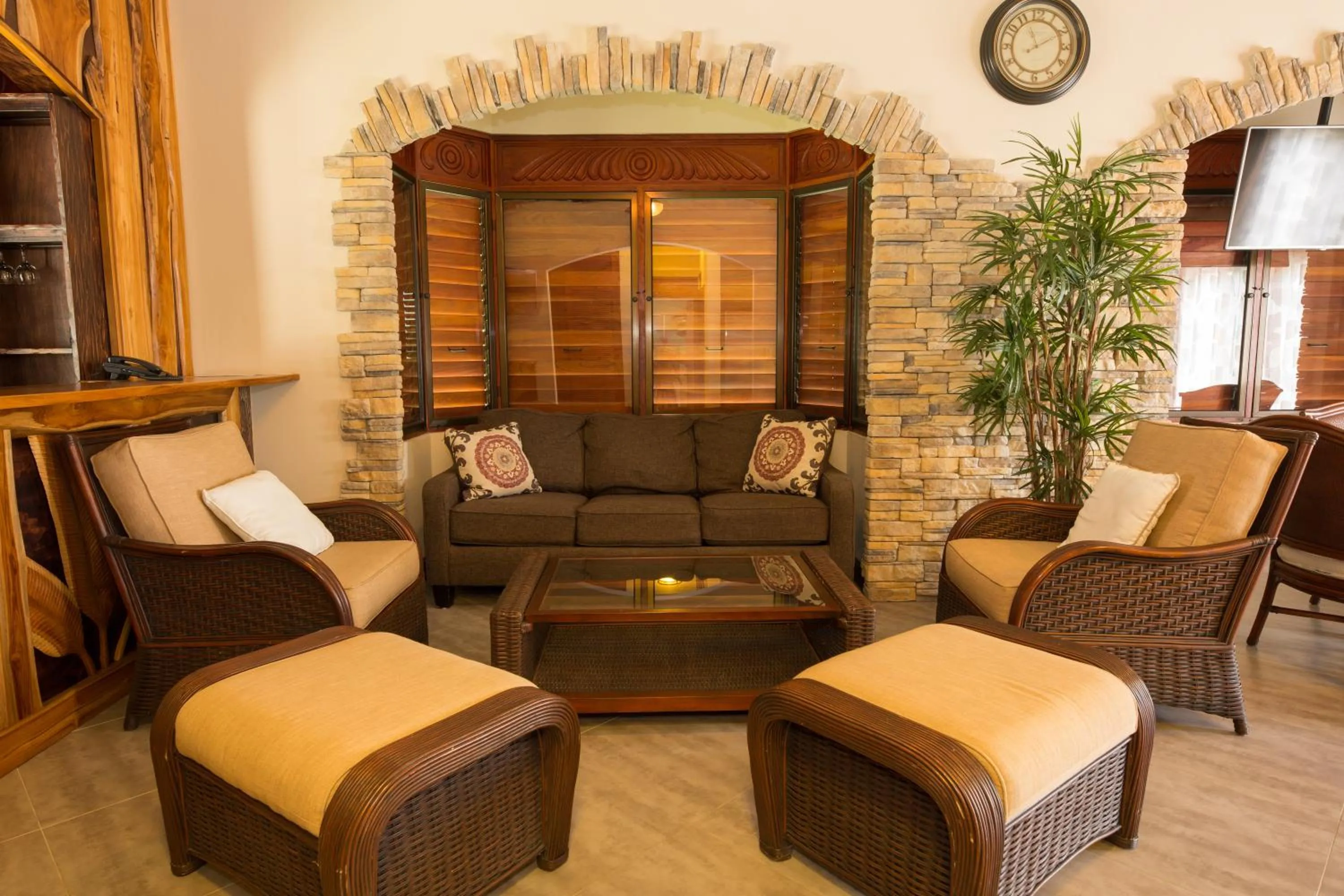 TV and multimedia in Club del Mar Oceanfront