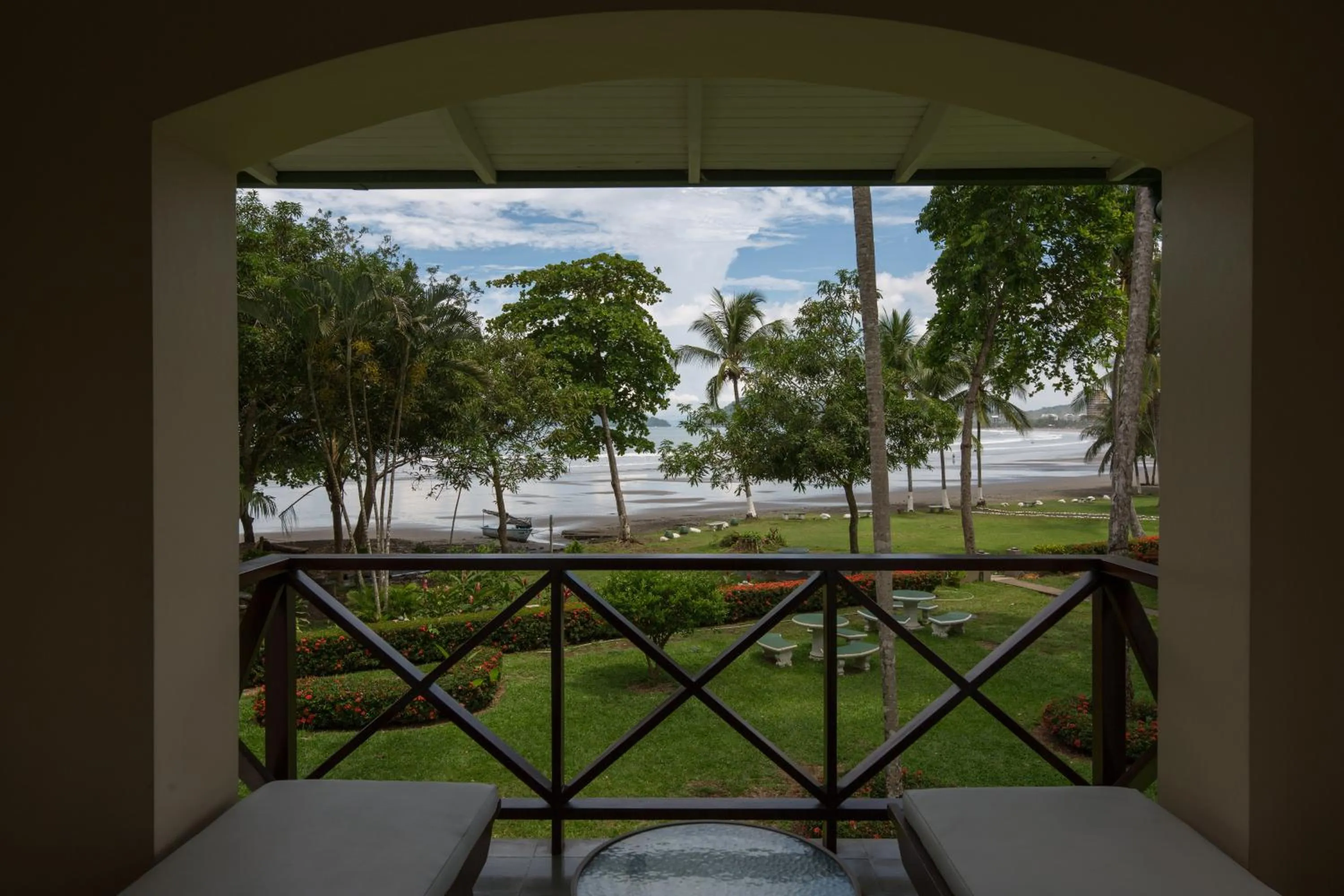 1 Bedroom Condo in Club del Mar Oceanfront