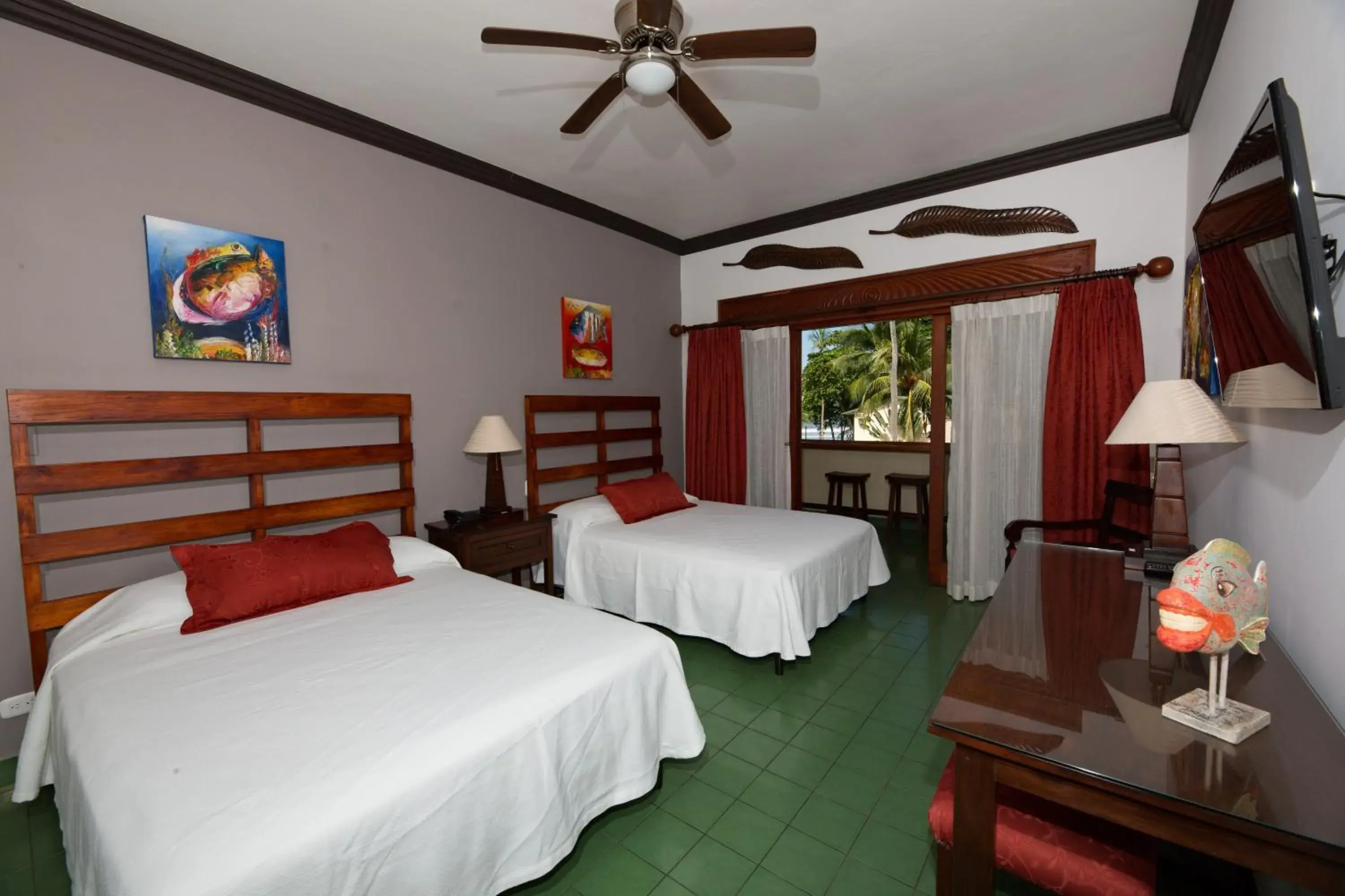 Deluxe Room 2 Dbl Beds in Club del Mar Oceanfront Deluxe Room 2 Dbl Beds in Club del Mar Oceanfront