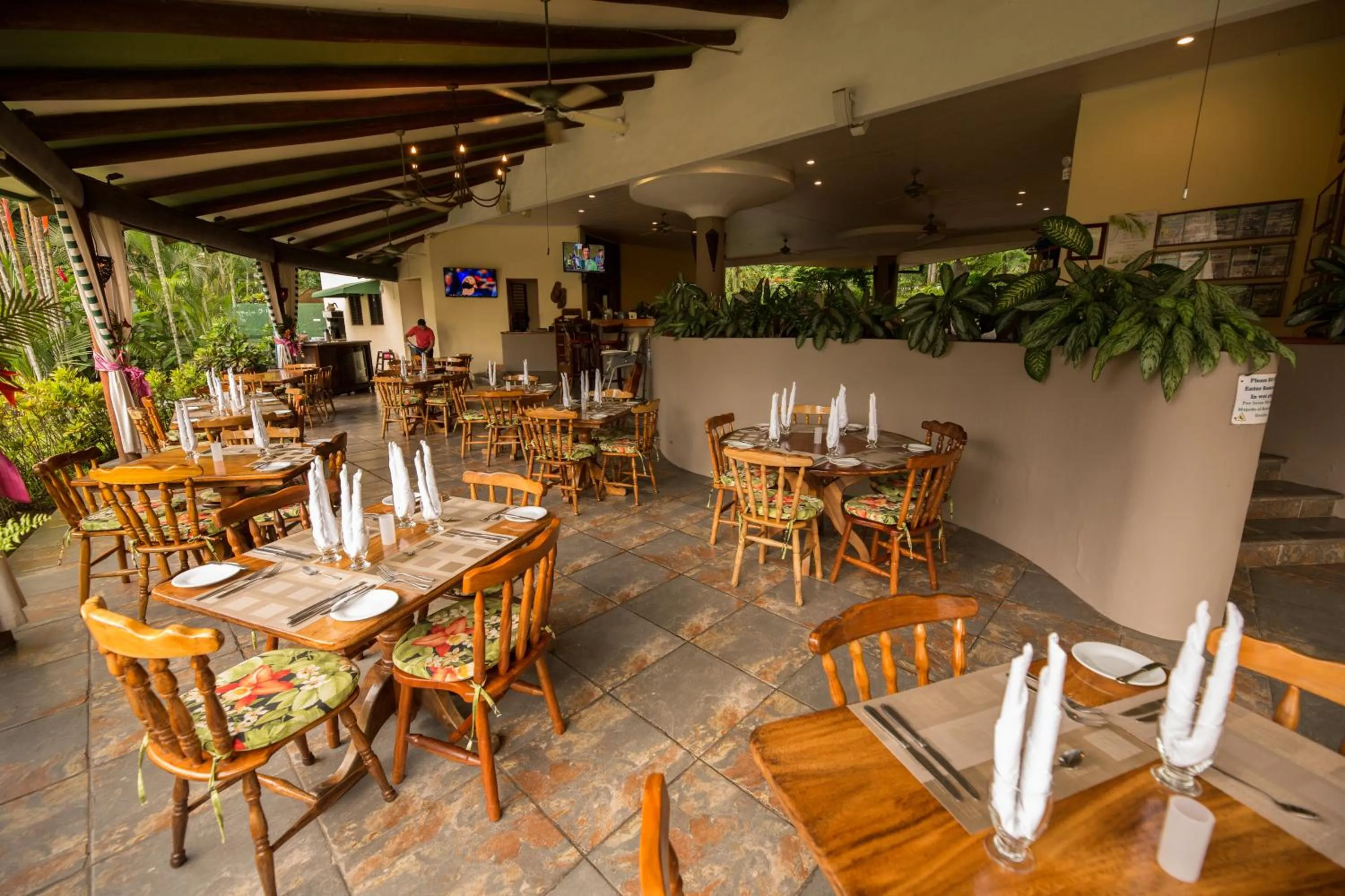 Restaurant/places to eat in Club del Mar Oceanfront