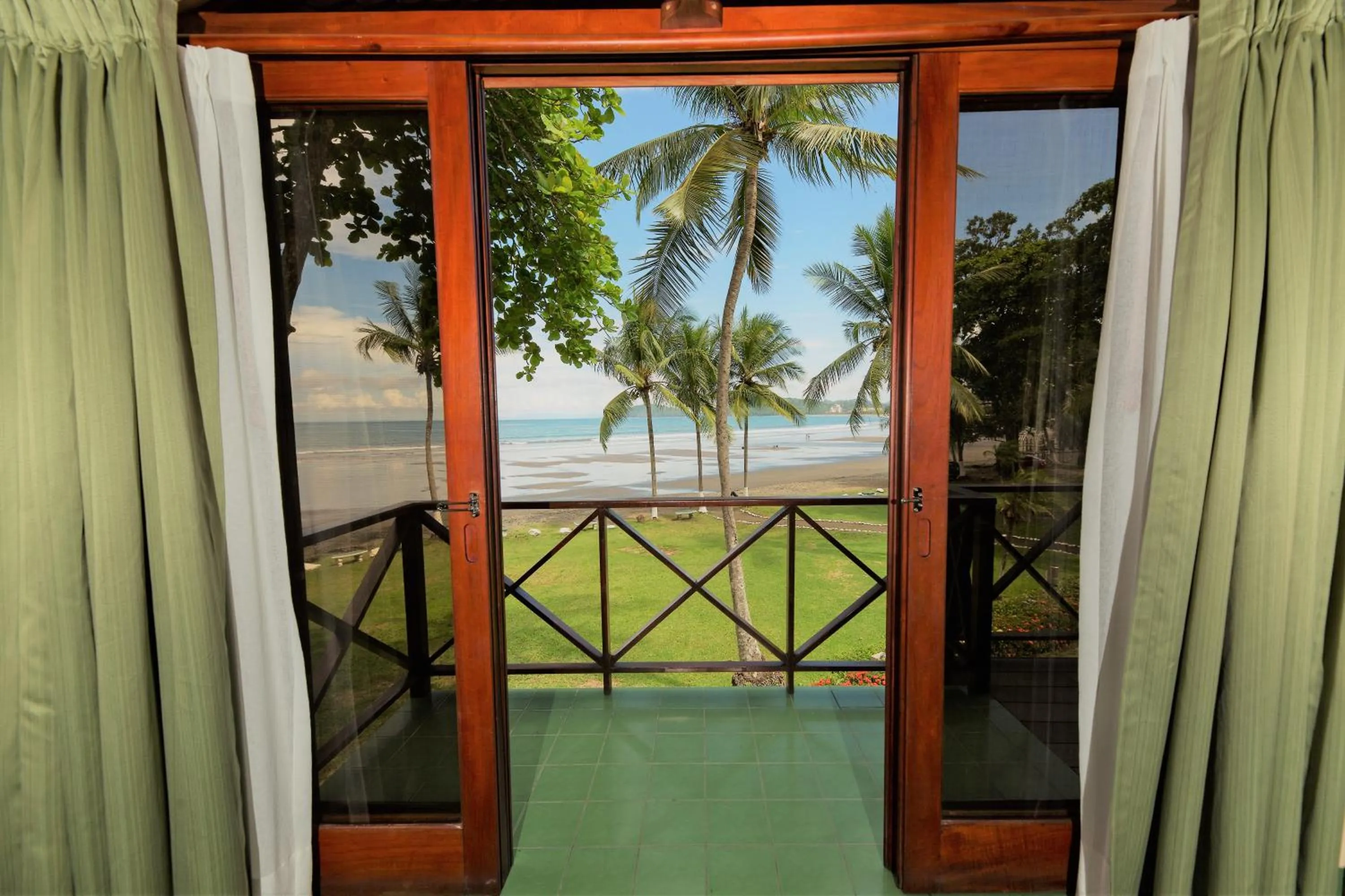 Balcony/Terrace in Club del Mar Oceanfront