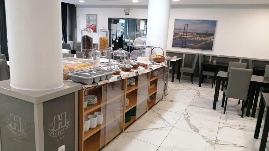 Breakfast in Hotel Excelsior