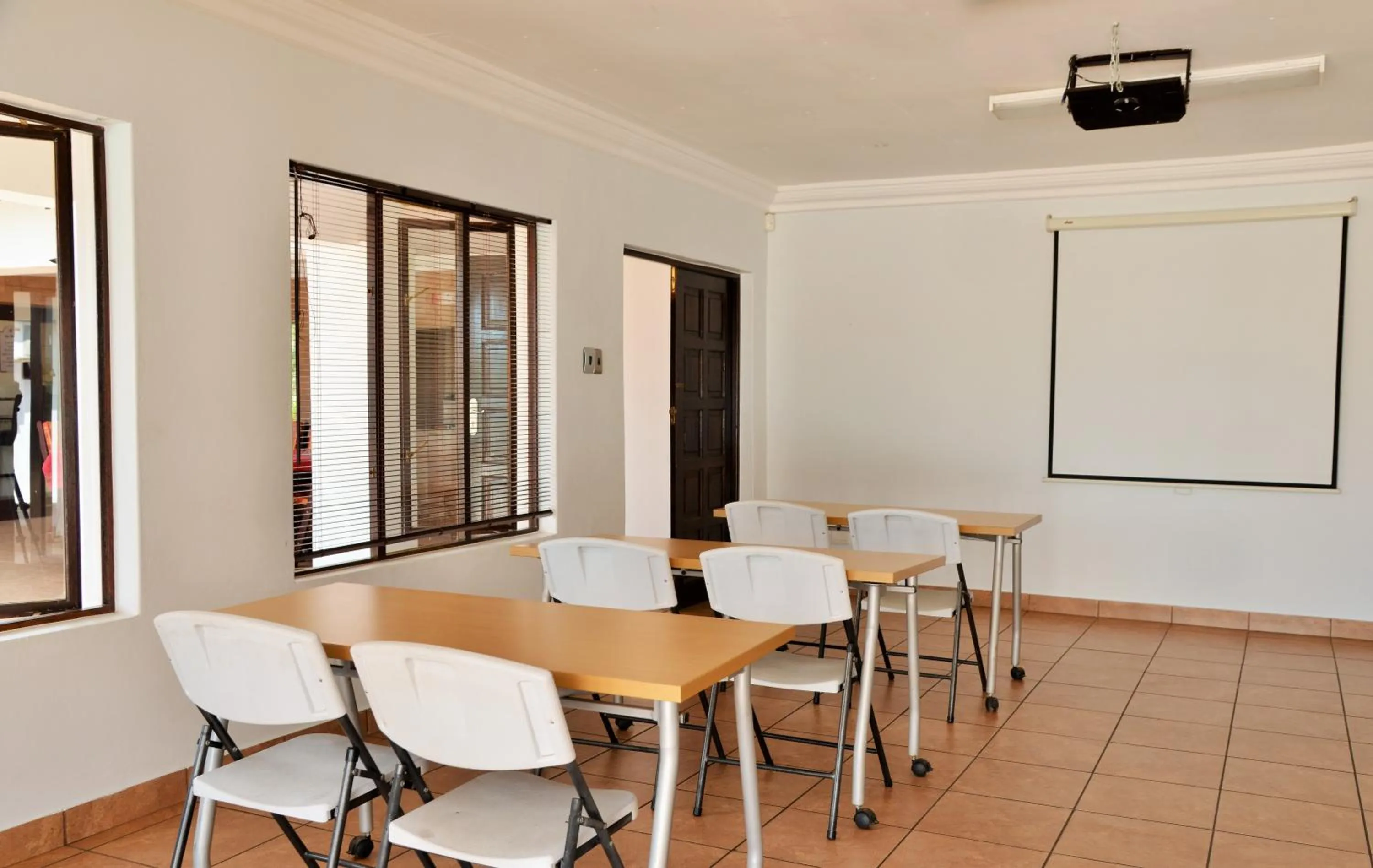 Business facilities in Indlovukazi Guesthouse