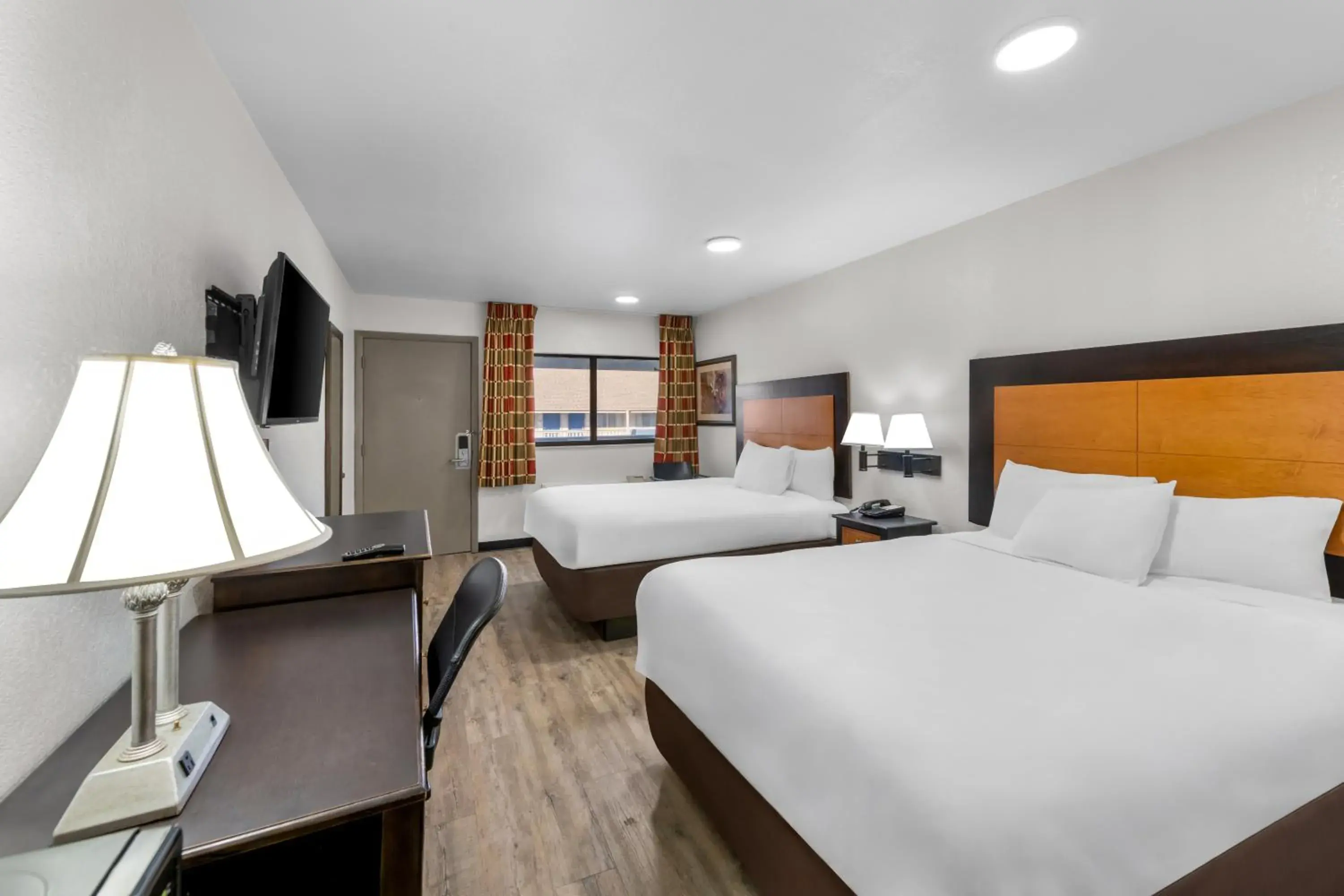 Double Room with Two Double Beds - Non-Smoking in Americas Best Value Inn Kansas City East - Independence Double Room with Two Double Beds - Non-Smoking in Americas Best Value Inn Kansas City East - Independence