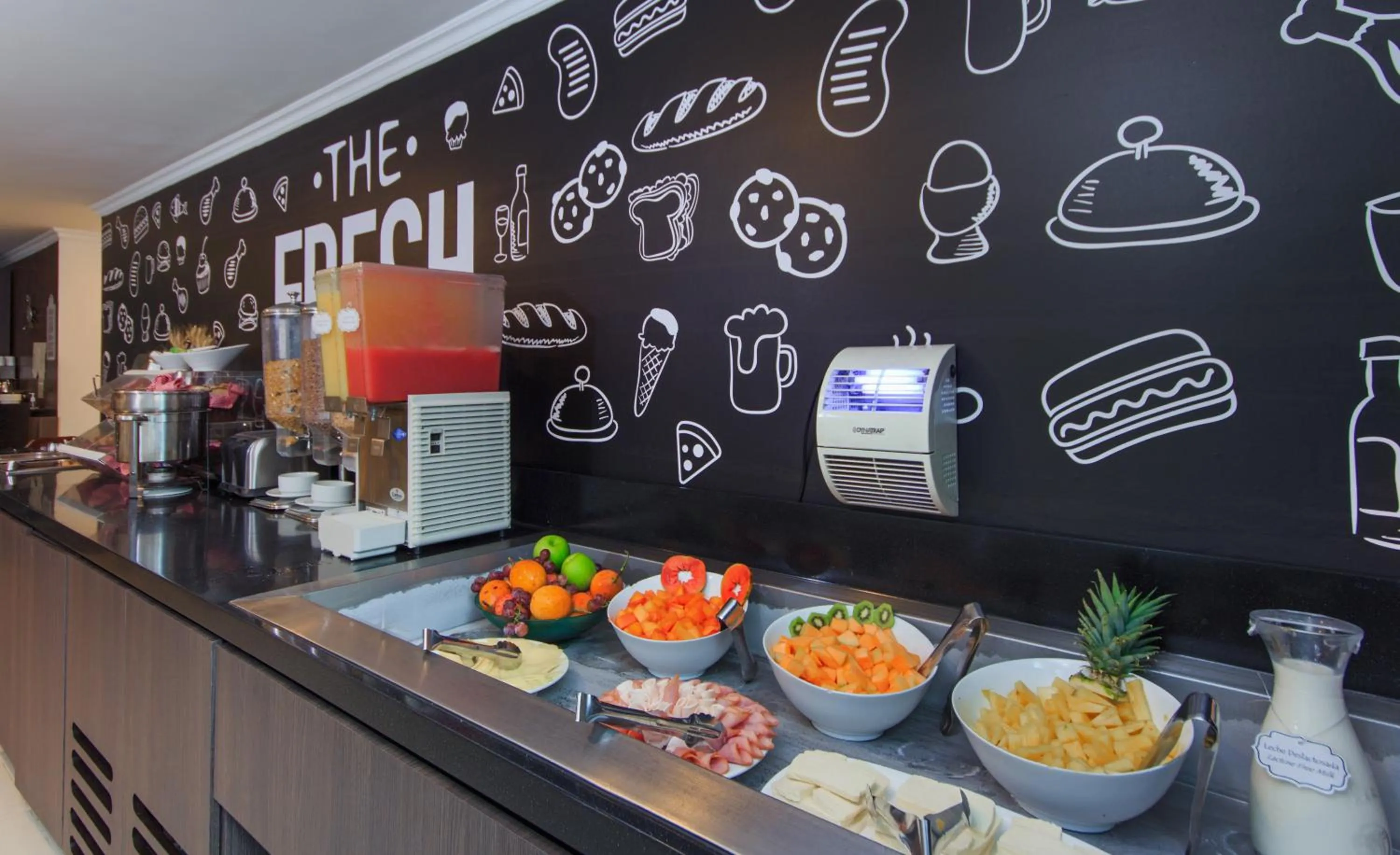 Restaurant/places to eat in The Morgana Poblado Suites Hotel