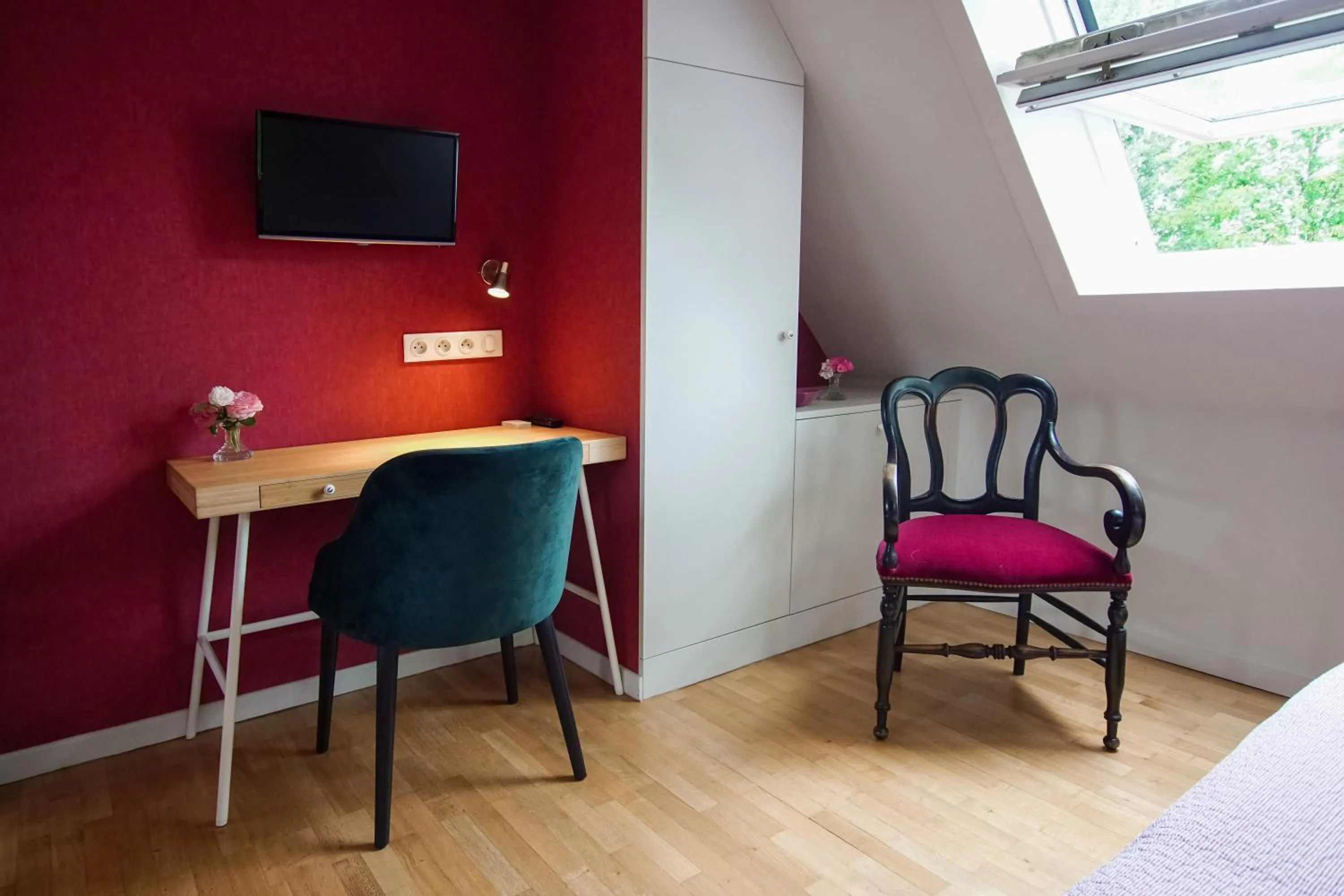 Seating area in A la Maison du Héron