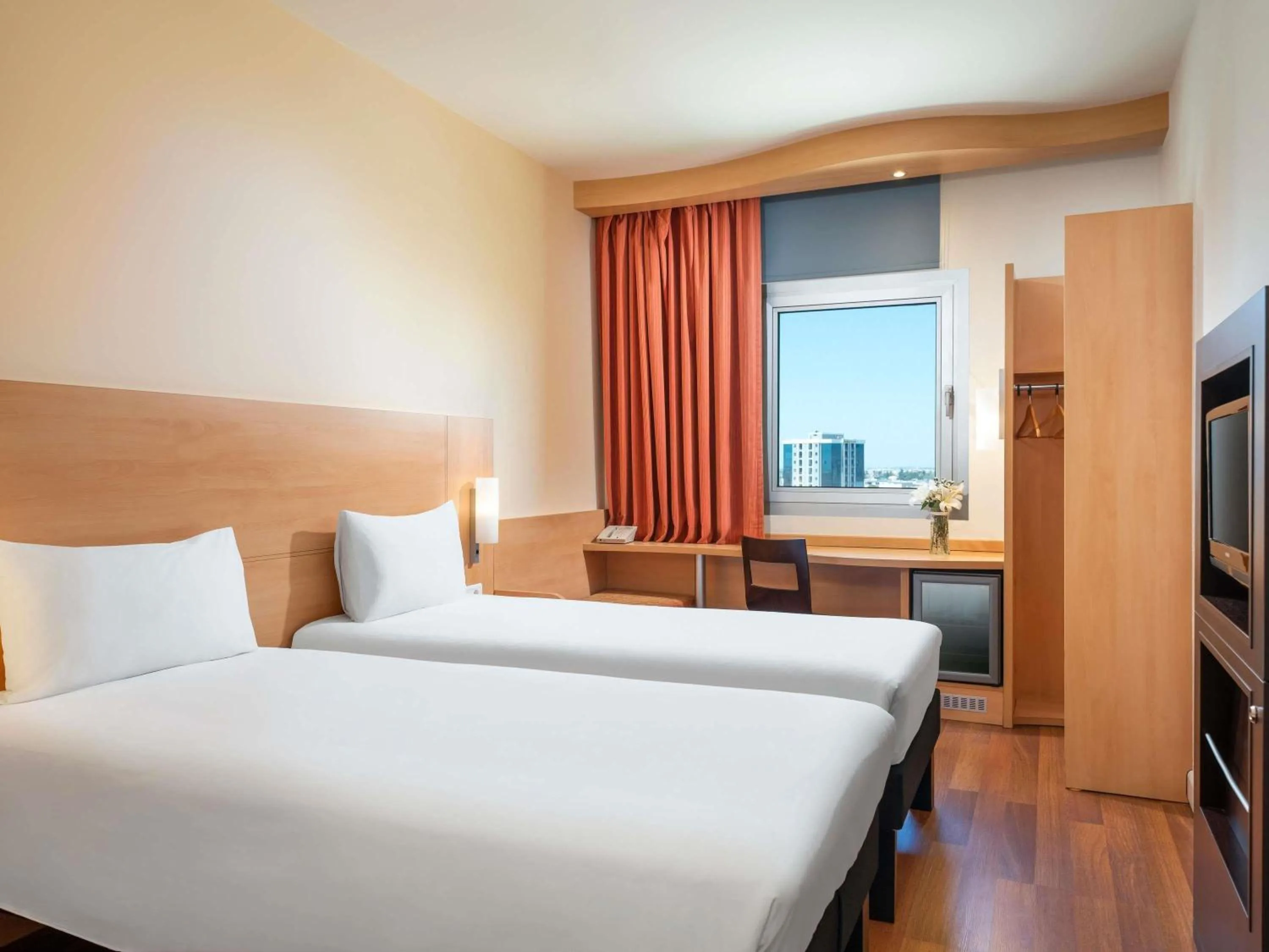 Bedroom, Bed in ibis Adana