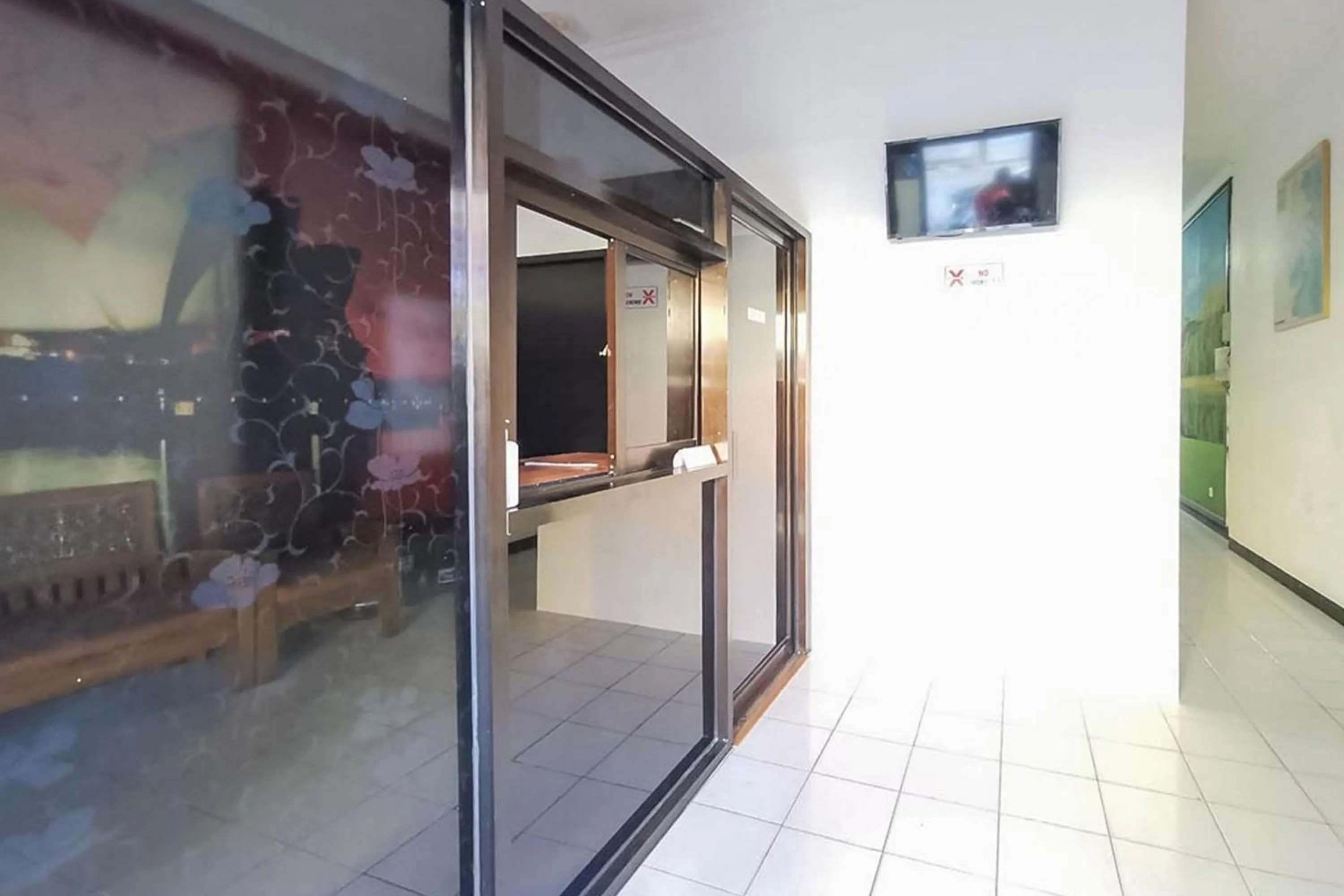 Lobby or reception in Good Sleep Balikpapan Mitra RedDoorz