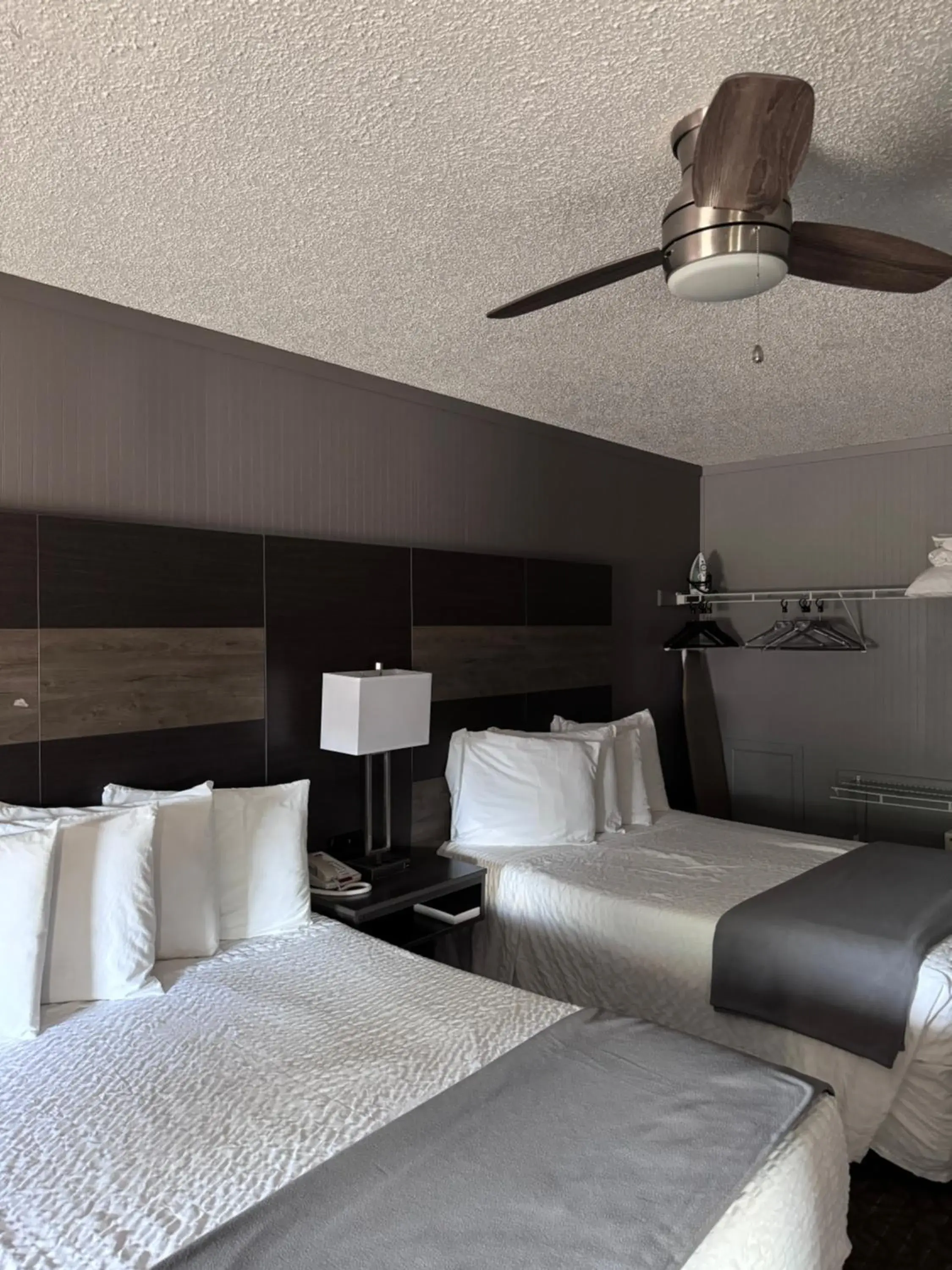 Double Room with Sofa Bed in Francis Scott Key Family Resort Double Room with Sofa Bed in Francis Scott Key Family Resort