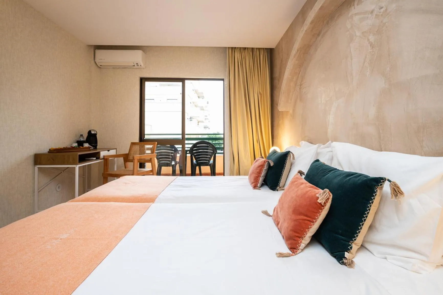 Bedroom, Bed in Casablanca Unique Hotel