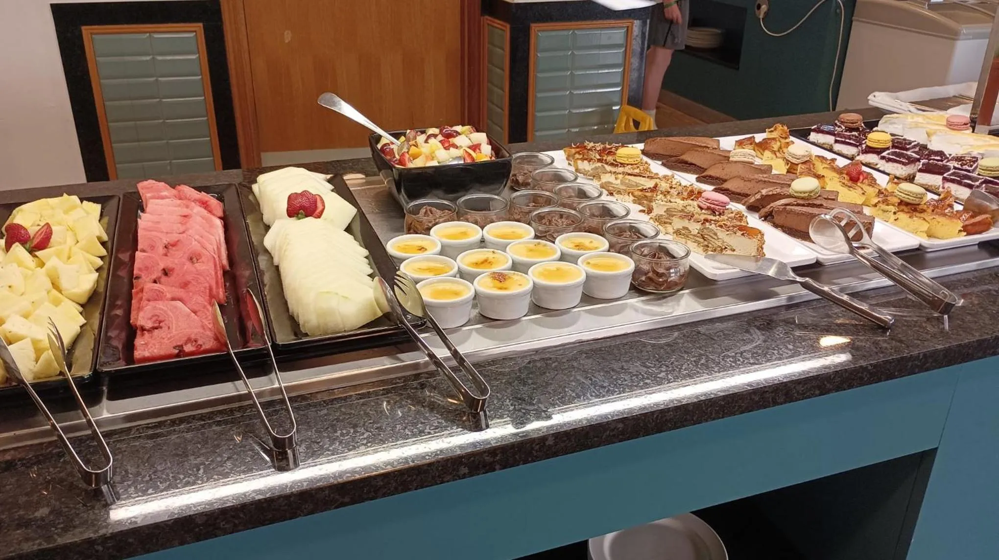 Food and drinks in Ukino Terrace Algarve Concept