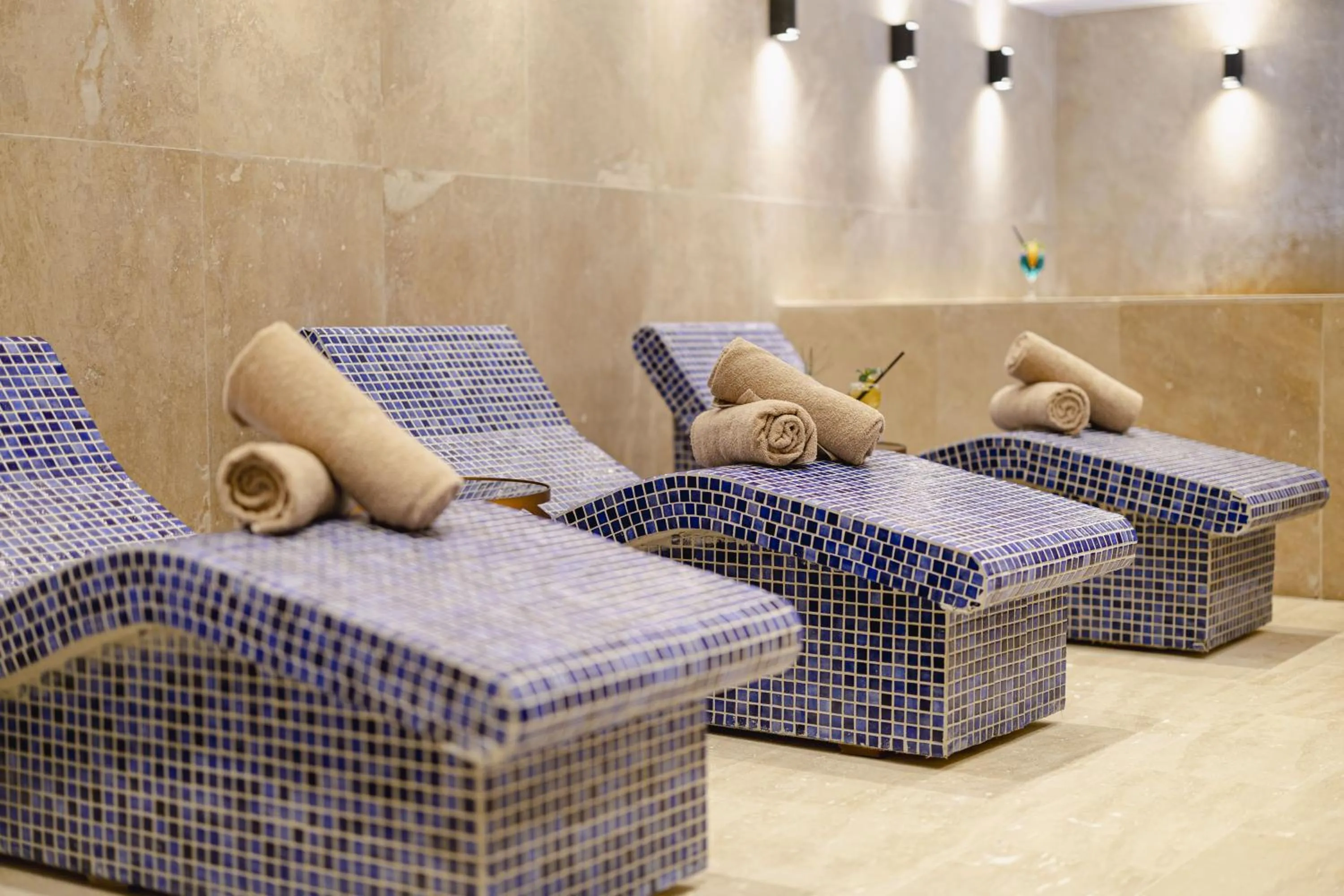 Public Bath in Gold Majesty Hotel