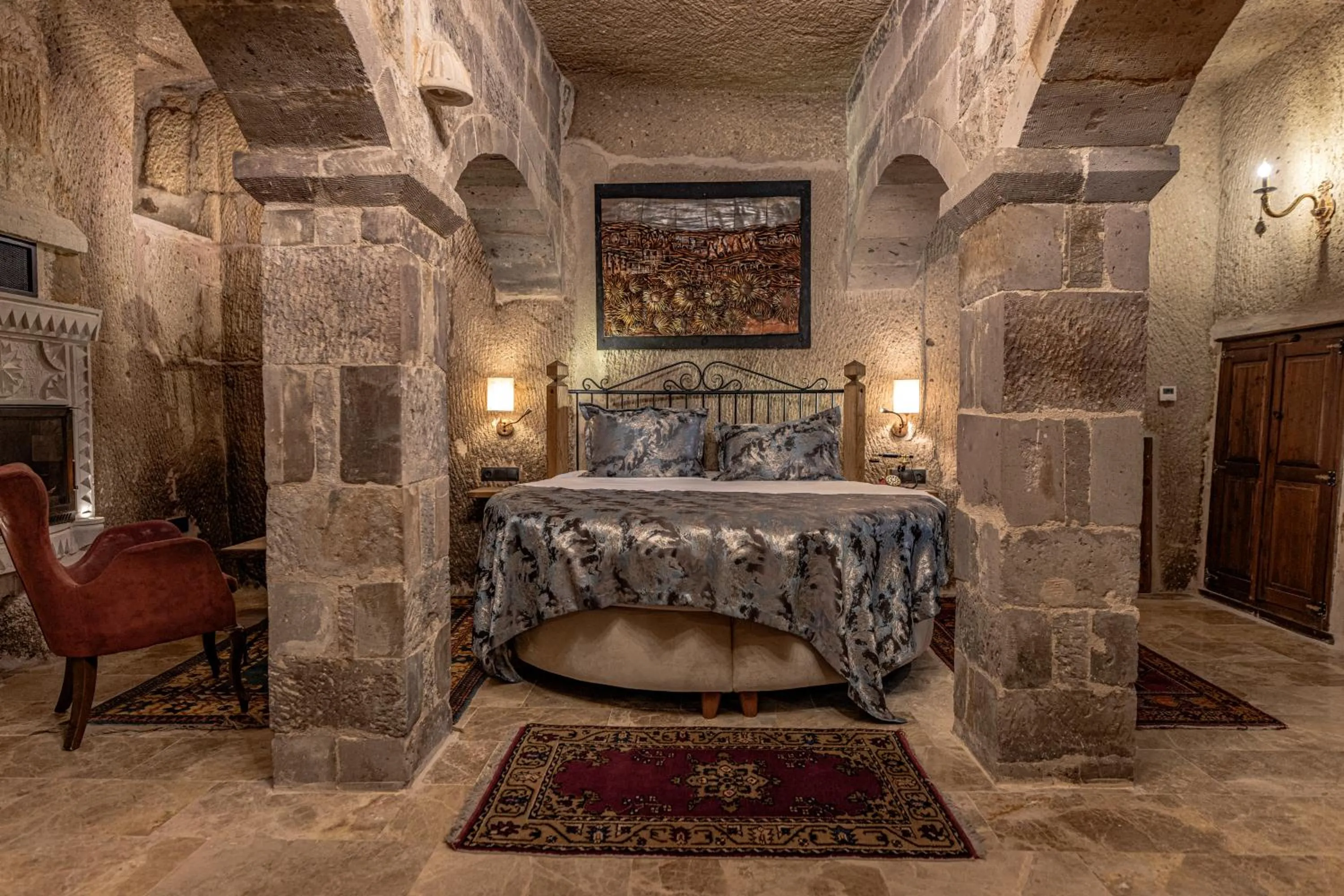 Bed in Göreme Cave Suites