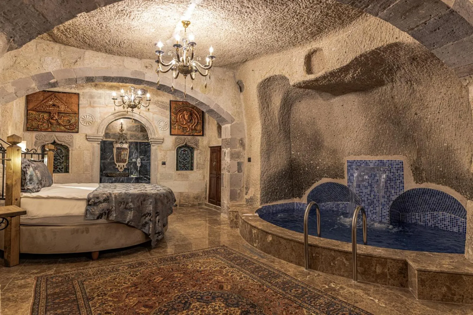 Bed in Göreme Cave Suites