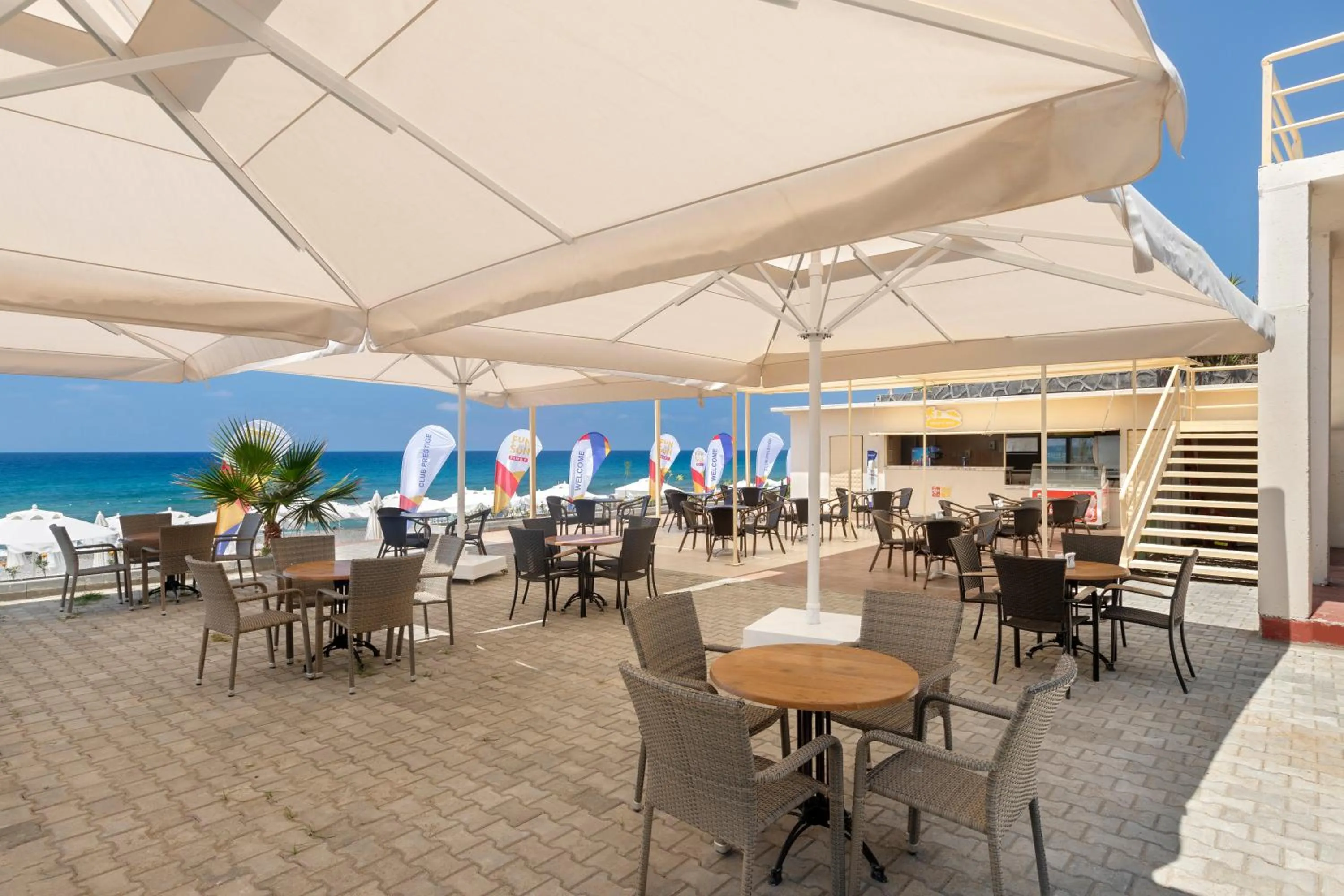 Patio, Restaurant/Places to Eat in Euphoria Comfort Beach Alanya