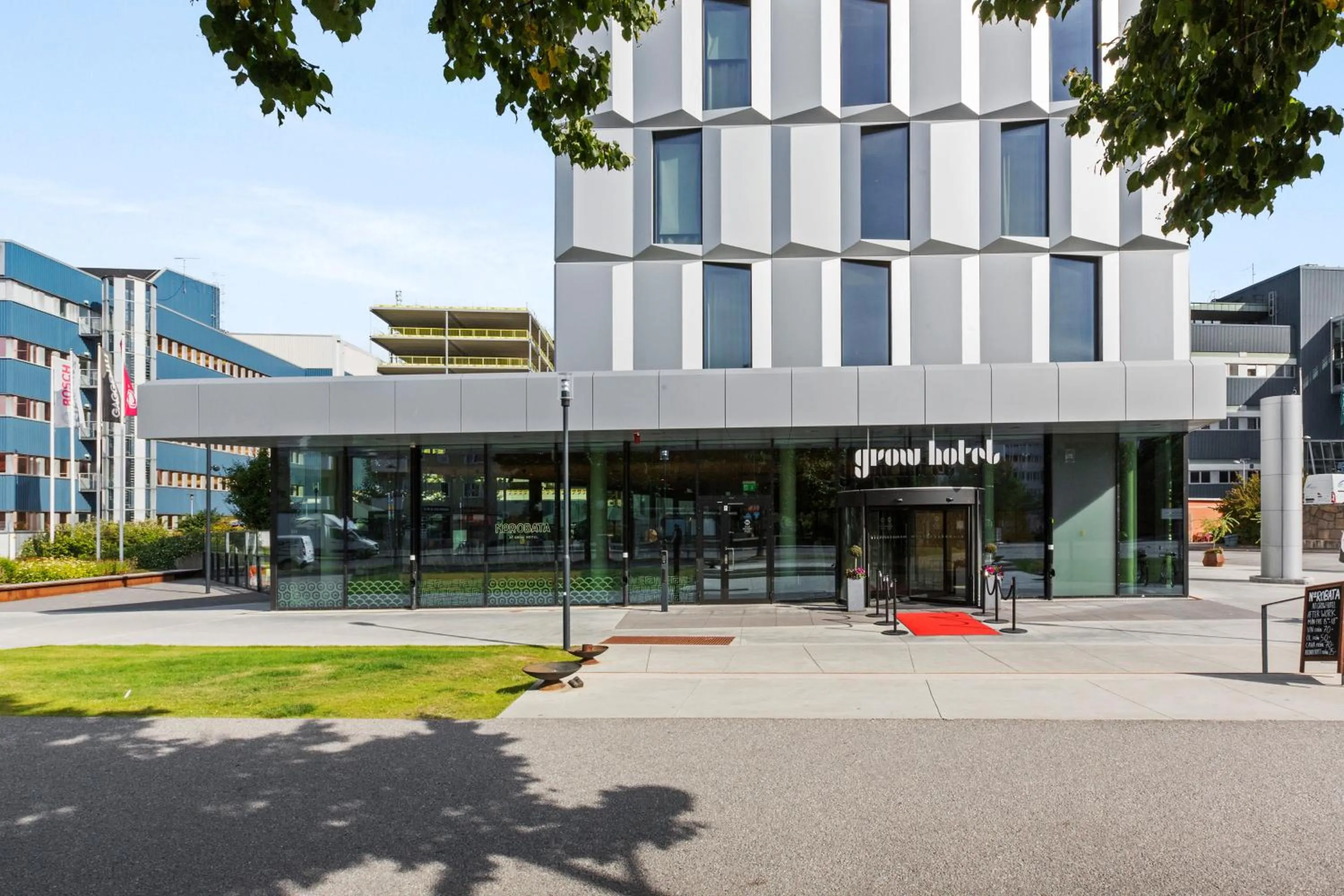 Facade/entrance in Best Western Plus Grow Hotel
