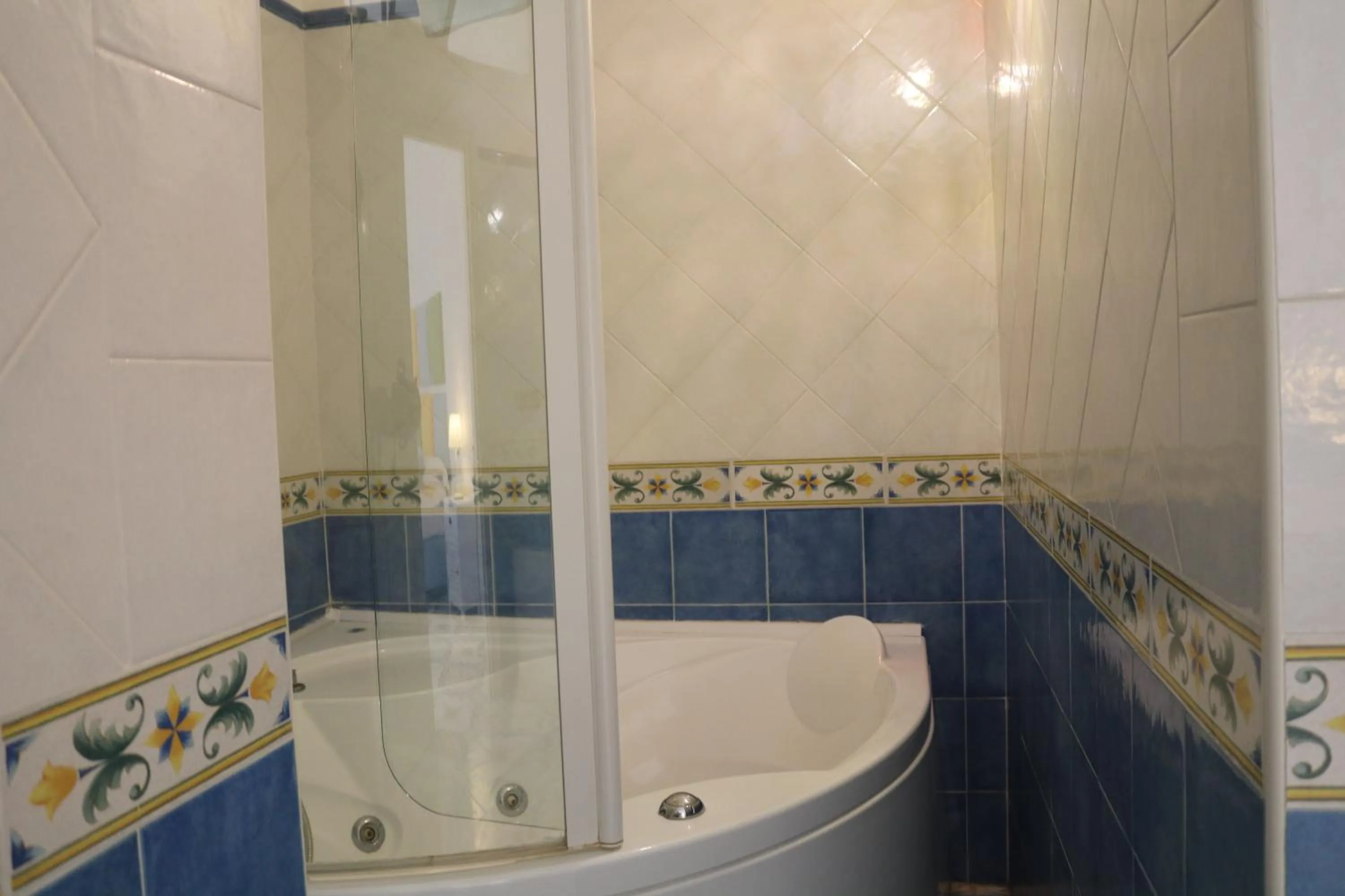 Bathroom in SuiteNapoliSantaLucia