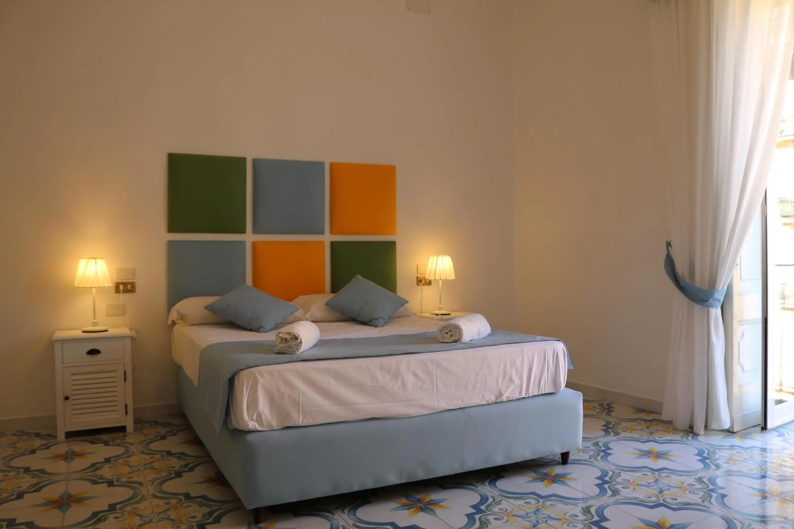 Bed in SuiteNapoliSantaLucia