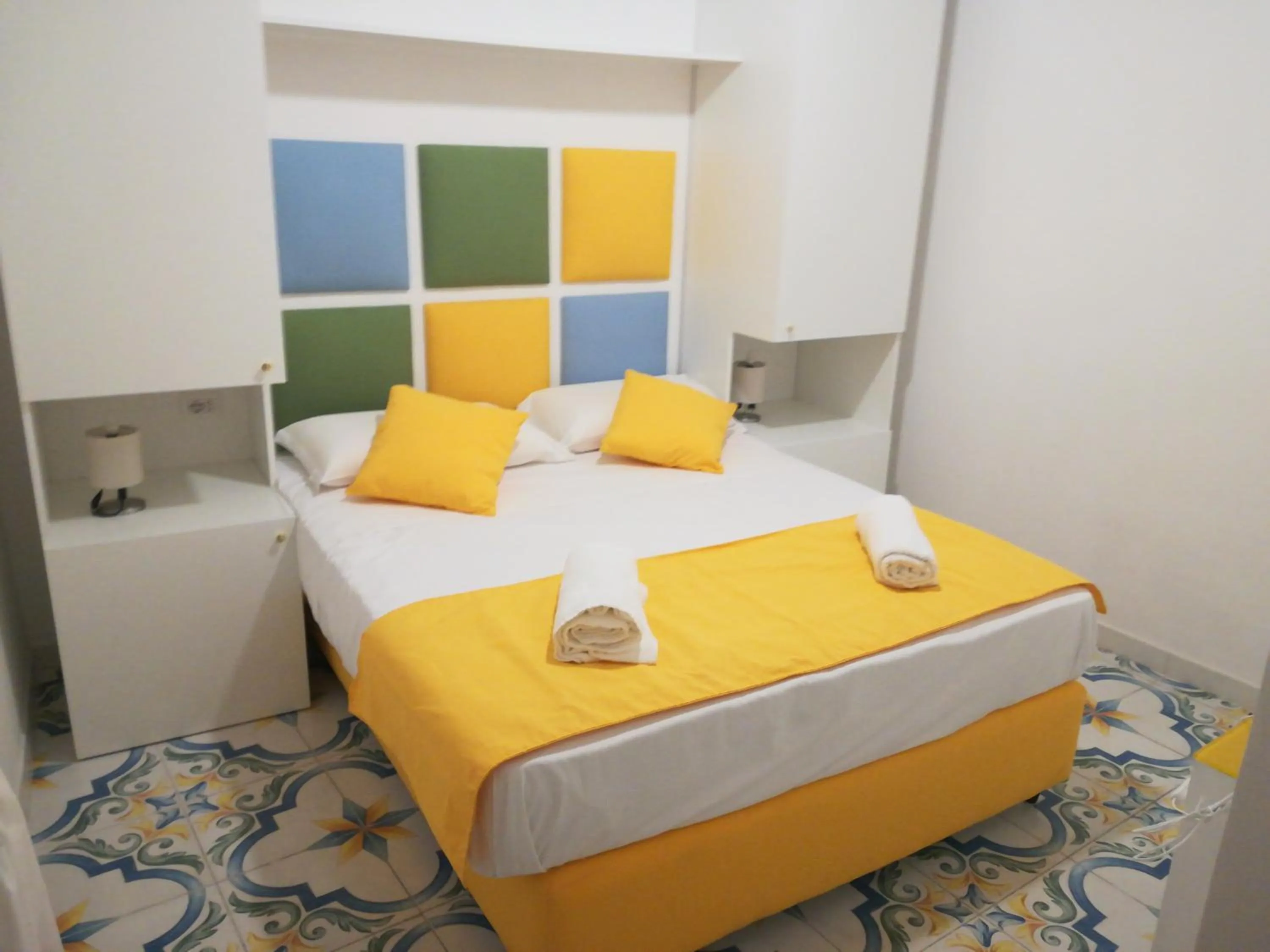 Bed in SuiteNapoliSantaLucia