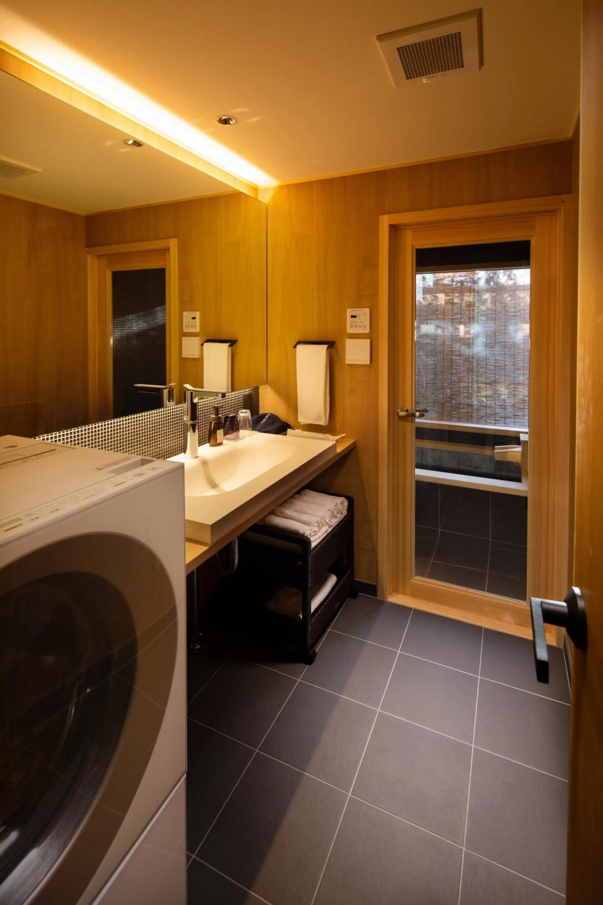 Area and facilities in Tsumugi Sanjusangendo