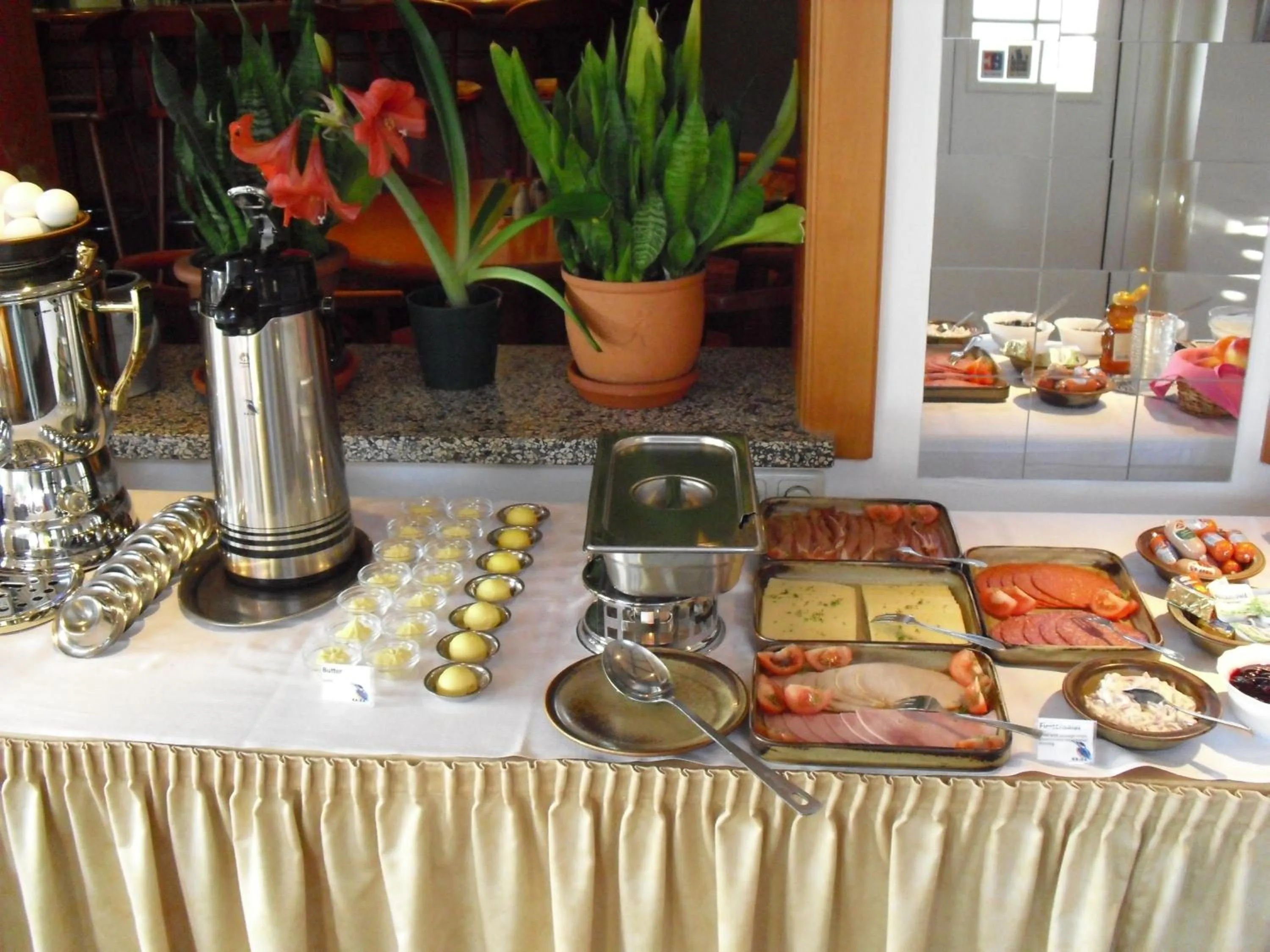 Food in KA&KA Hotel Garni