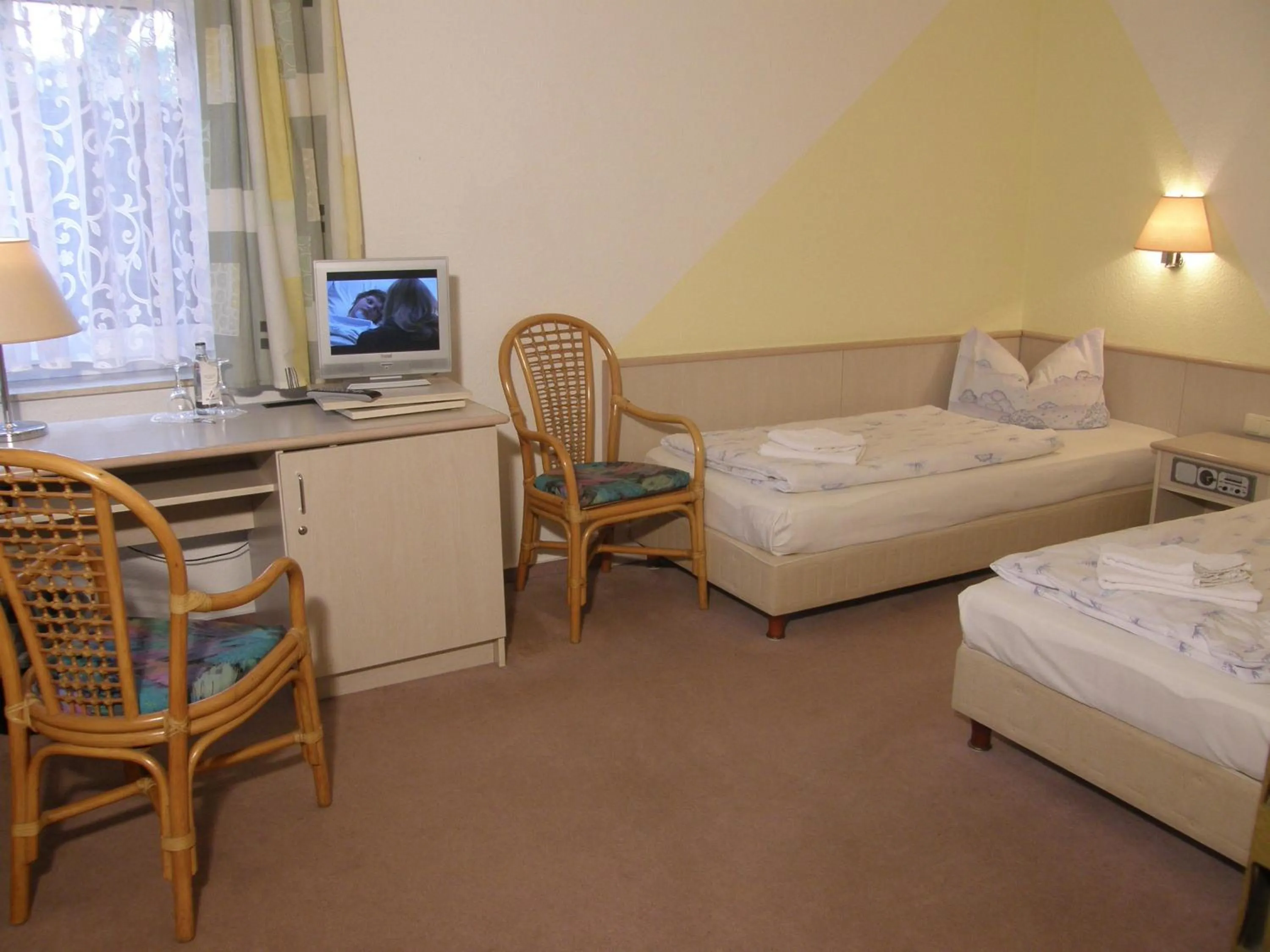 Bedroom, Bed in KA&KA Hotel Garni