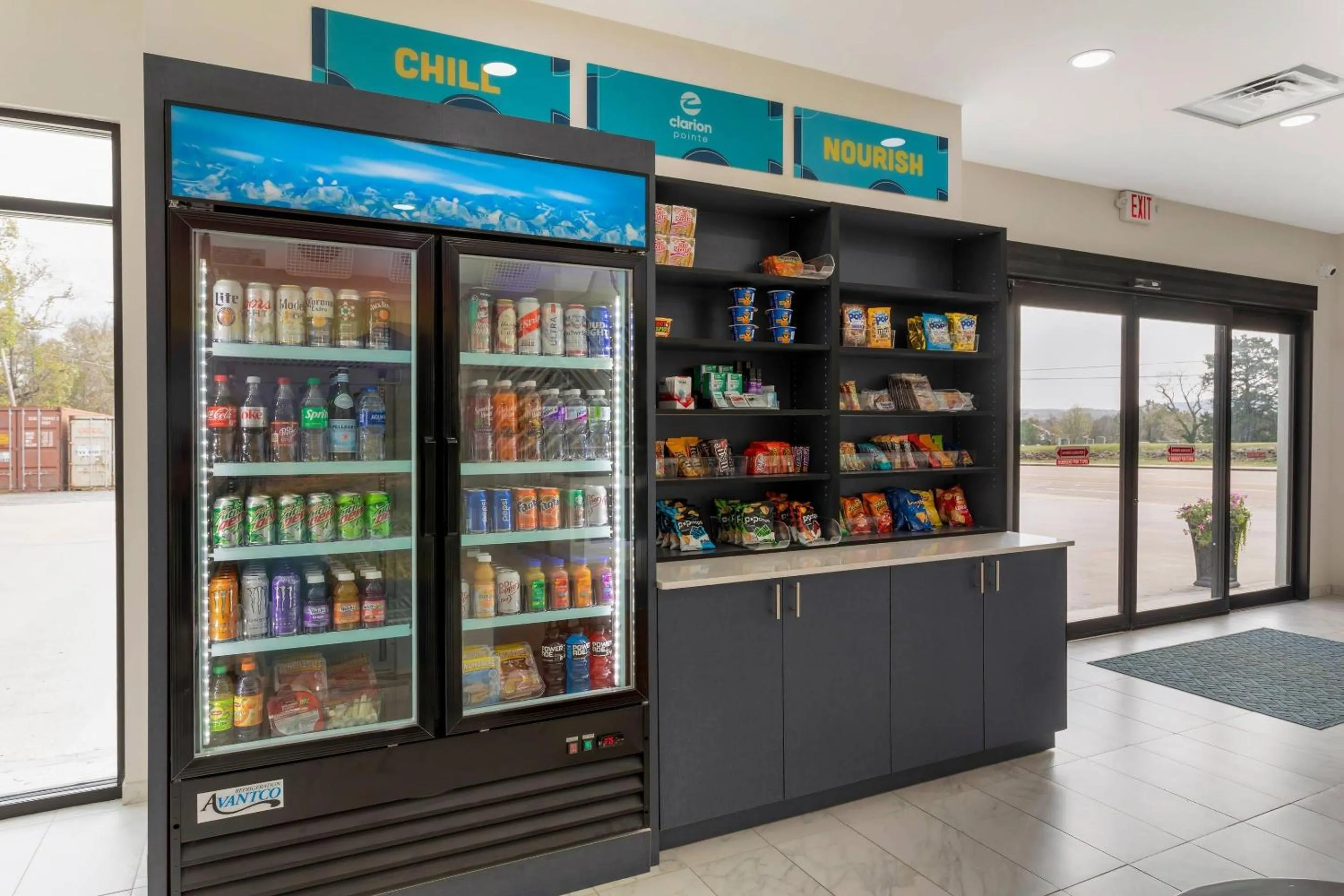 Lobby or reception in Clarion Pointe Kimball By Choice Hotels