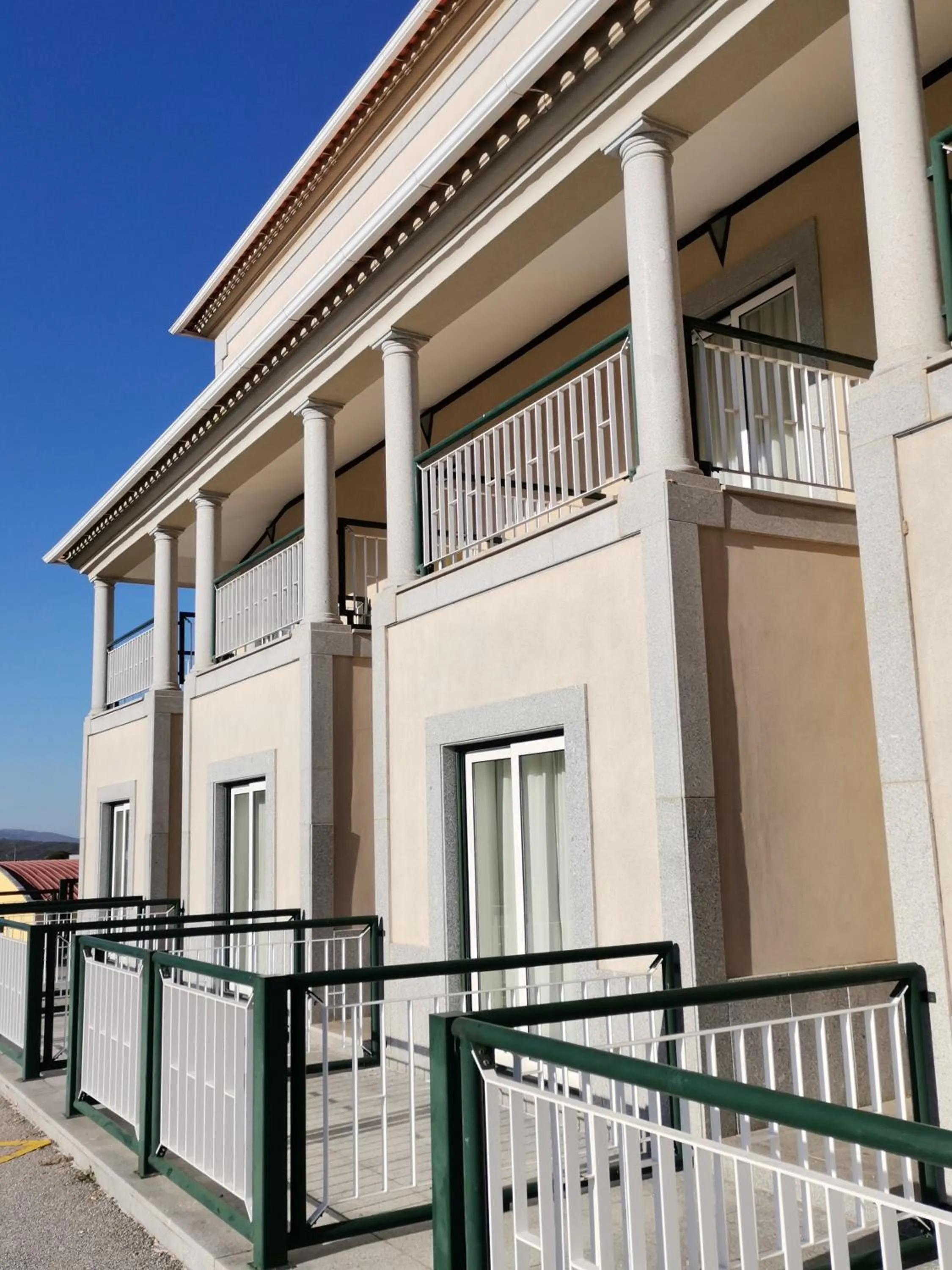 Property building in Hotel Quinta dos Cedros