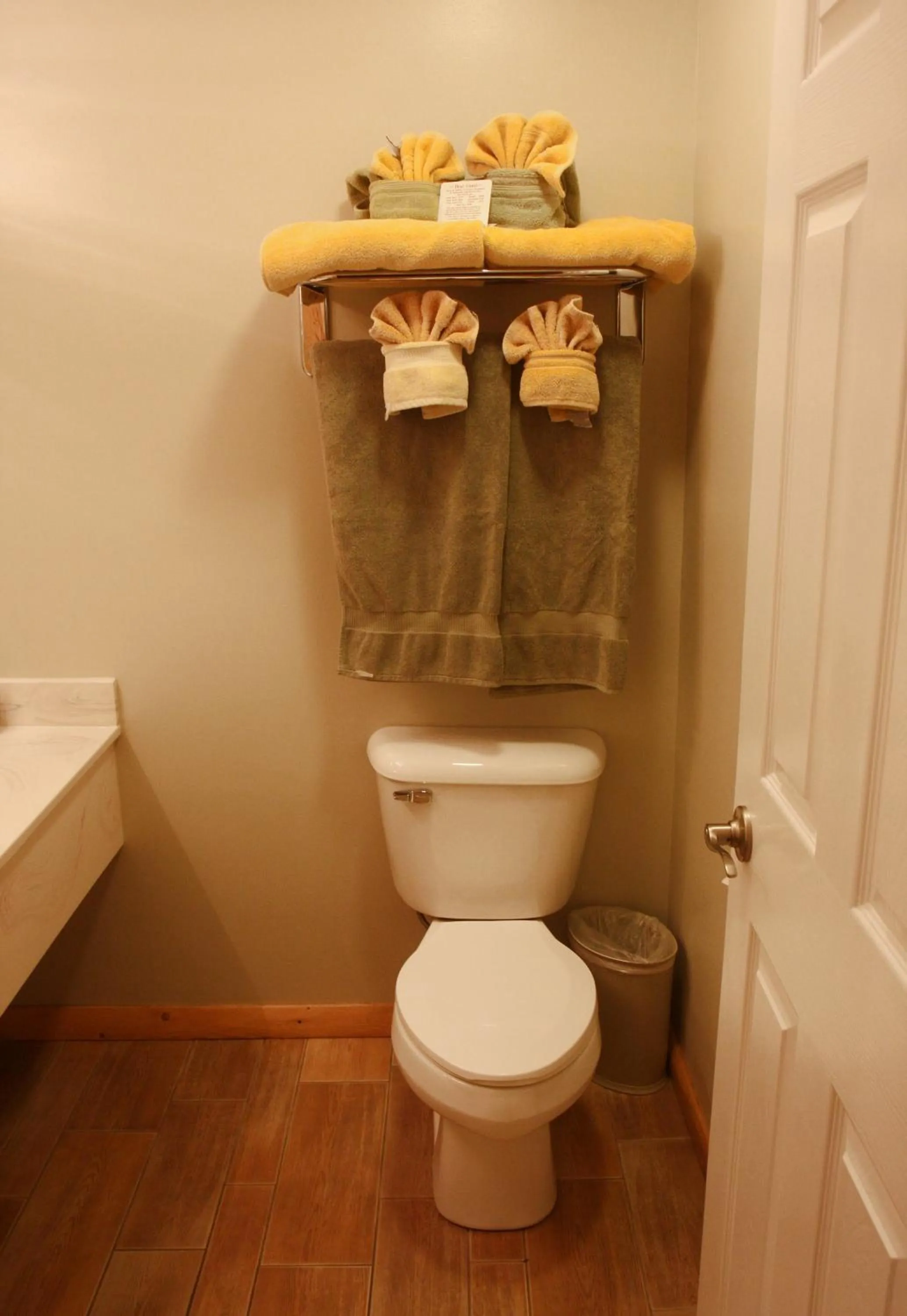 Bathroom in Gateway Inn and Suites