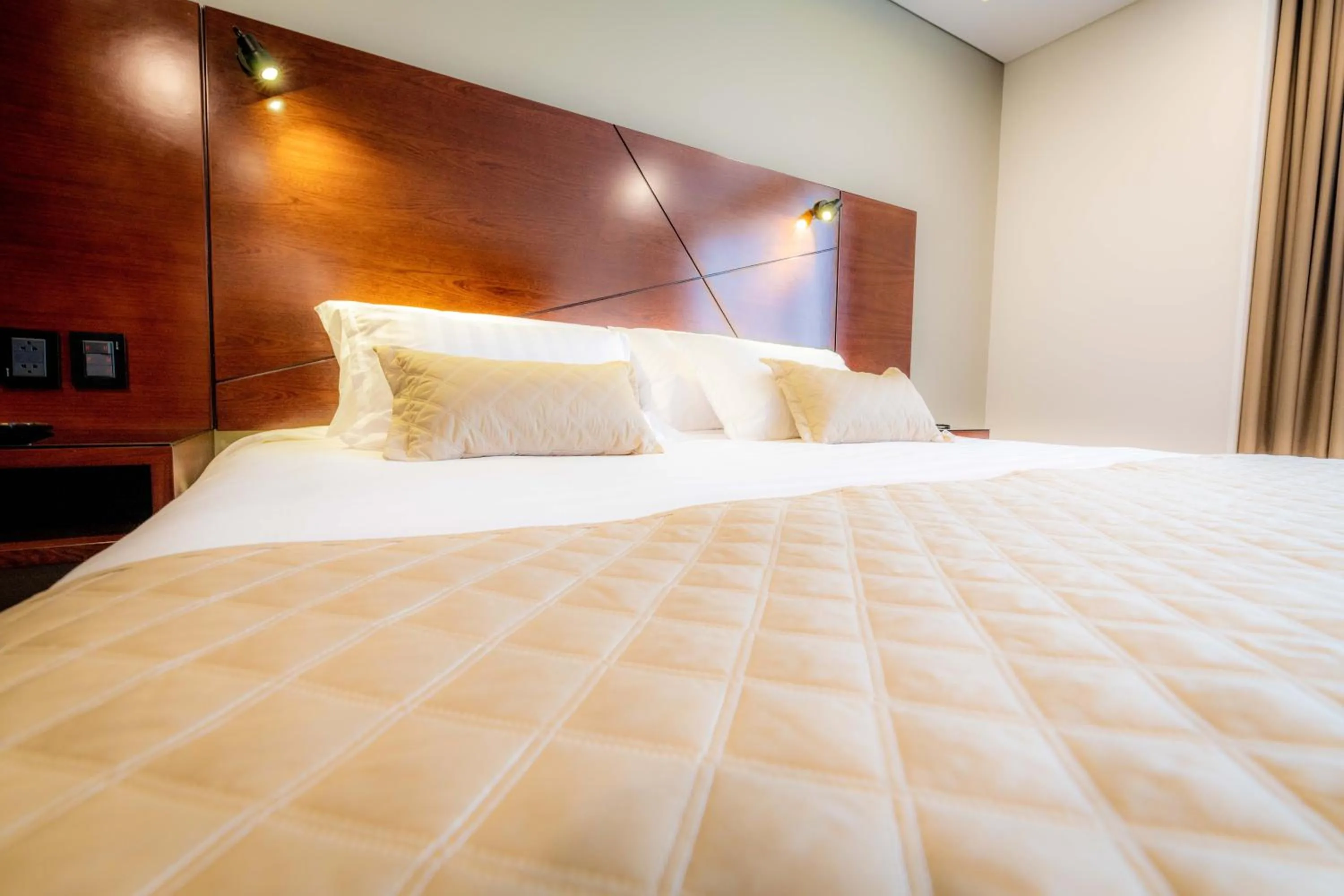 Bed in Hotel Mitru Sur