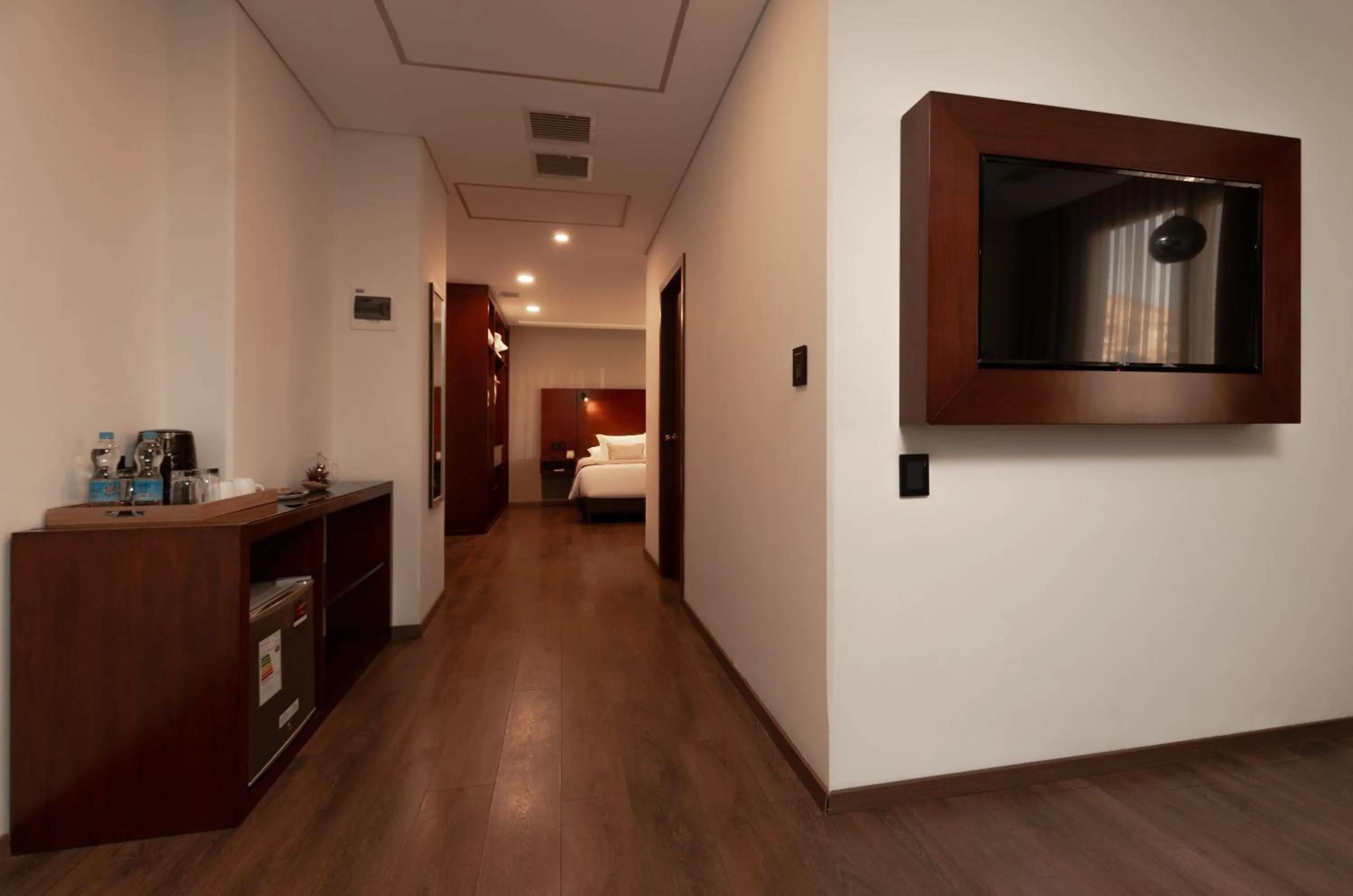 Bedroom, Bed in Hotel Mitru Sur