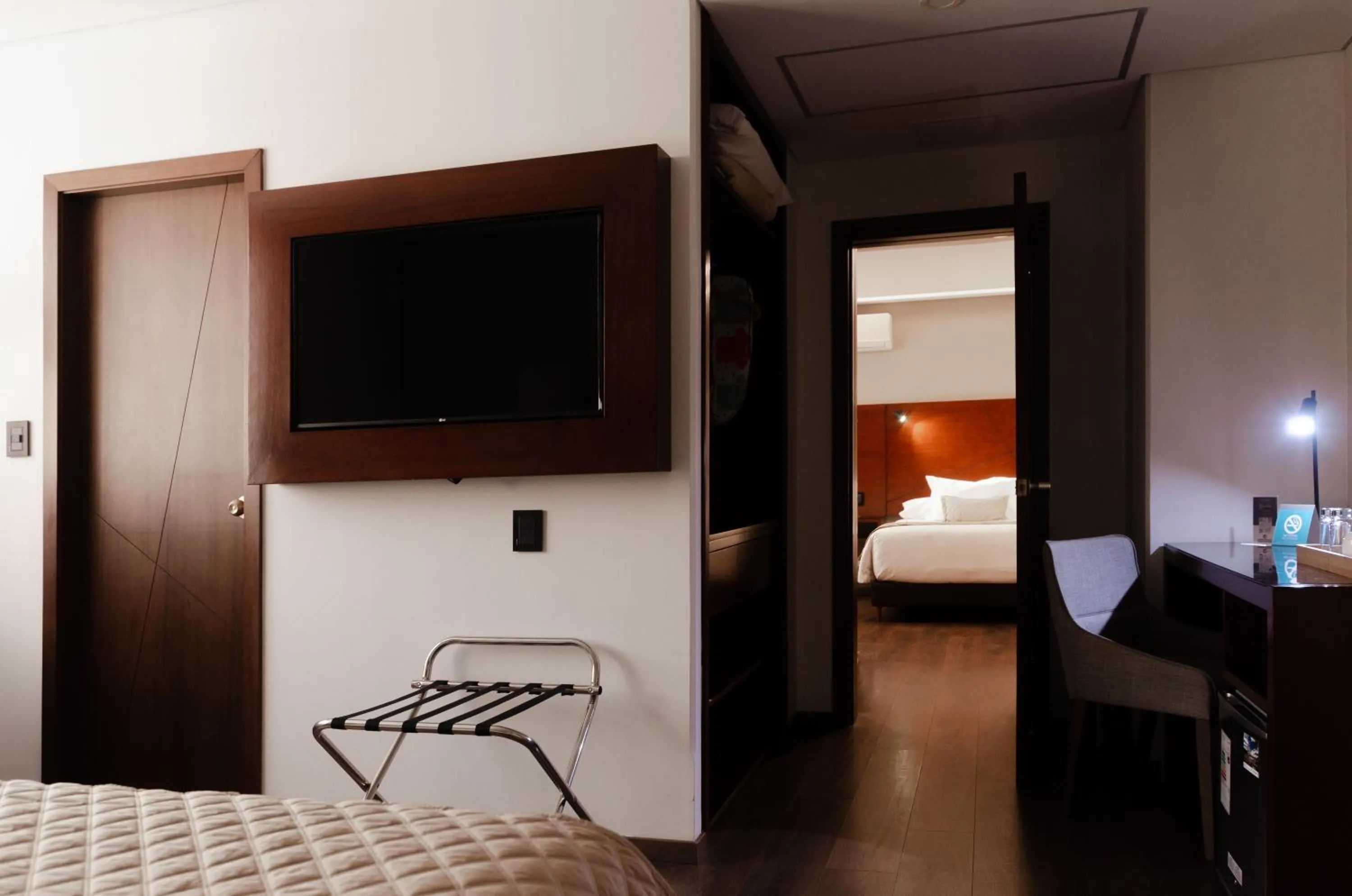 Bedroom, Bed in Hotel Mitru Sur