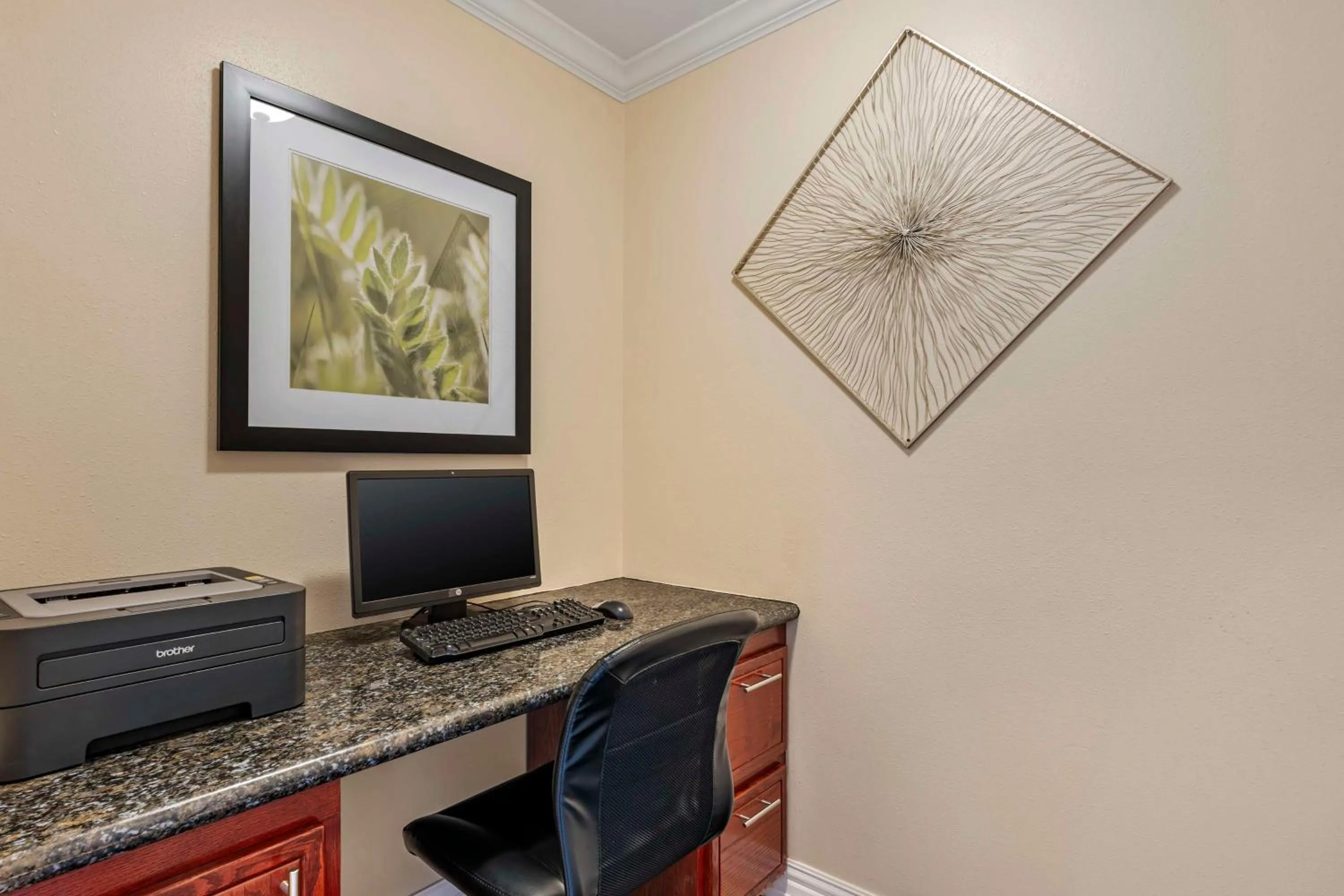Business facilities in Best Western Pineywoods Inn