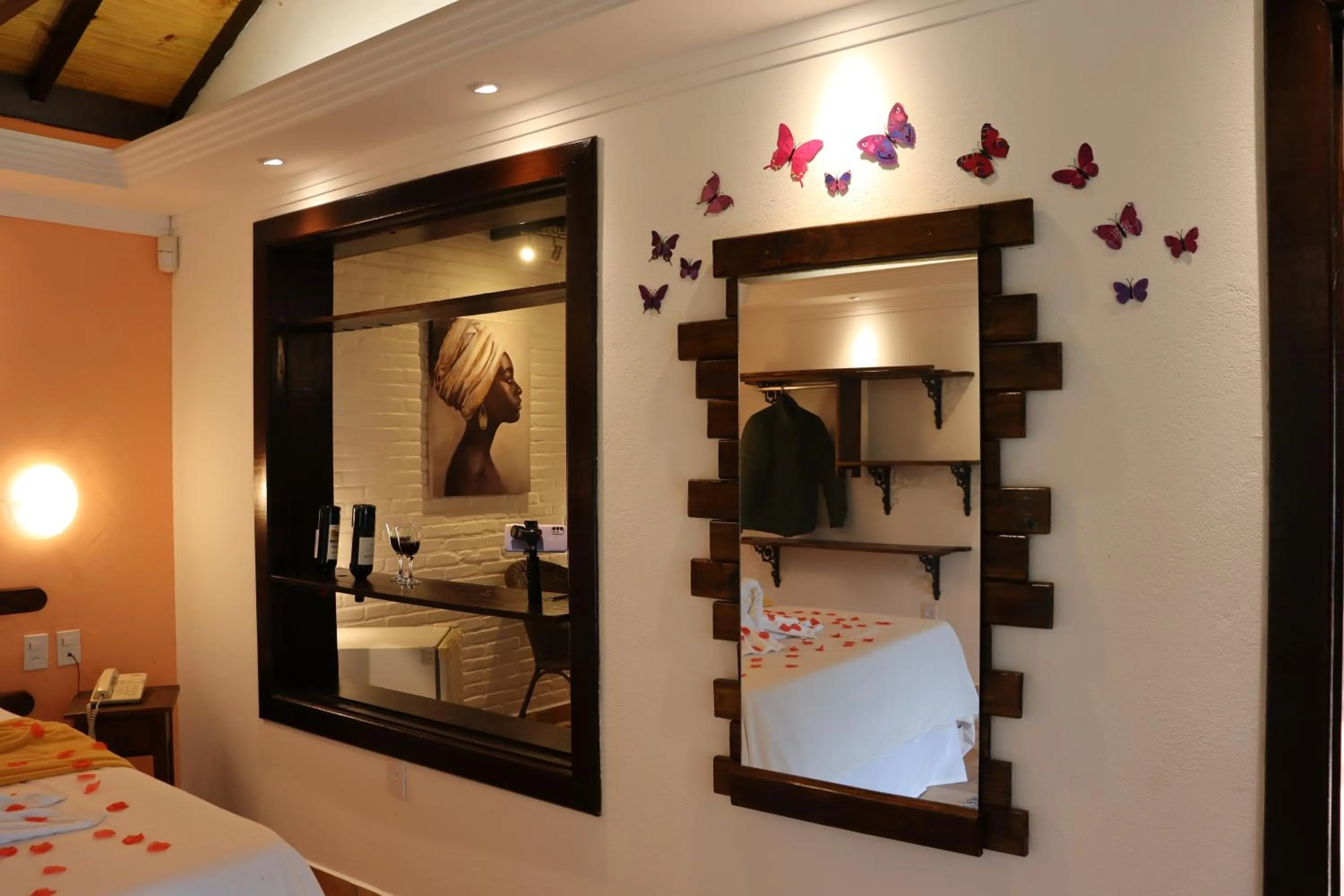 Photo of the whole room, Bed in Pousada Cantinho das Estrelas