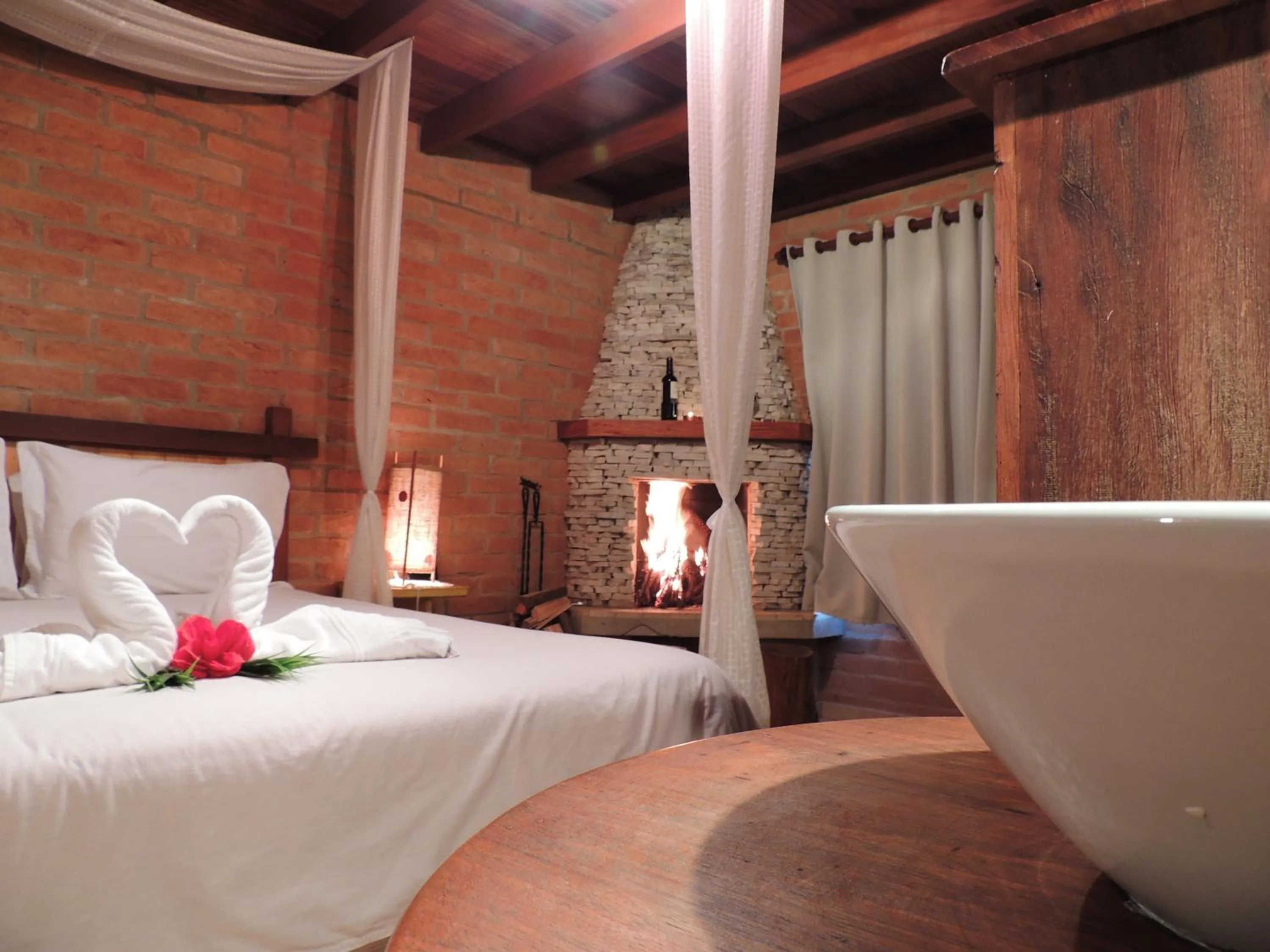 Seating area, Bed in Pousada Cantinho das Estrelas