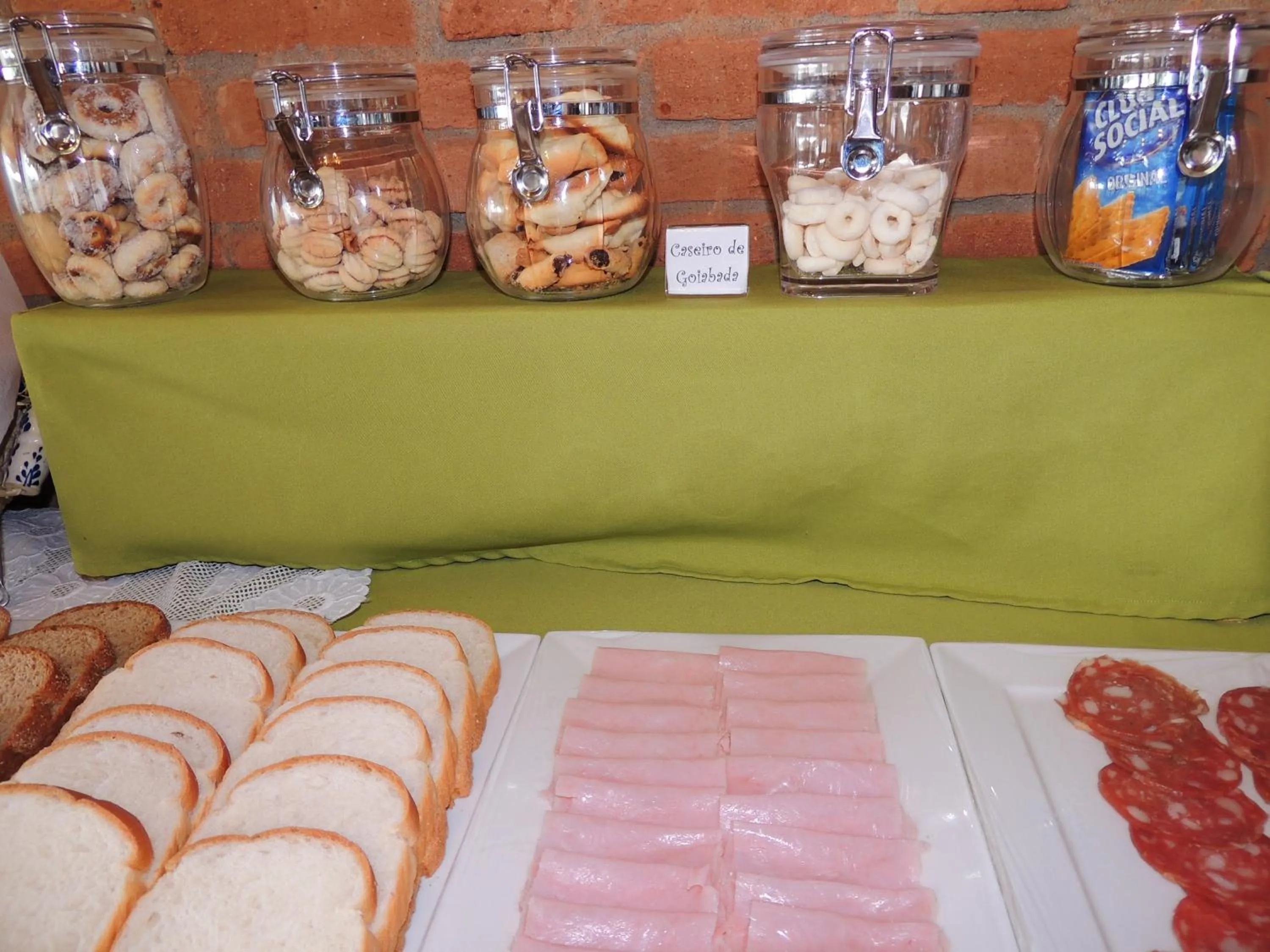 Breakfast in Pousada Cantinho das Estrelas