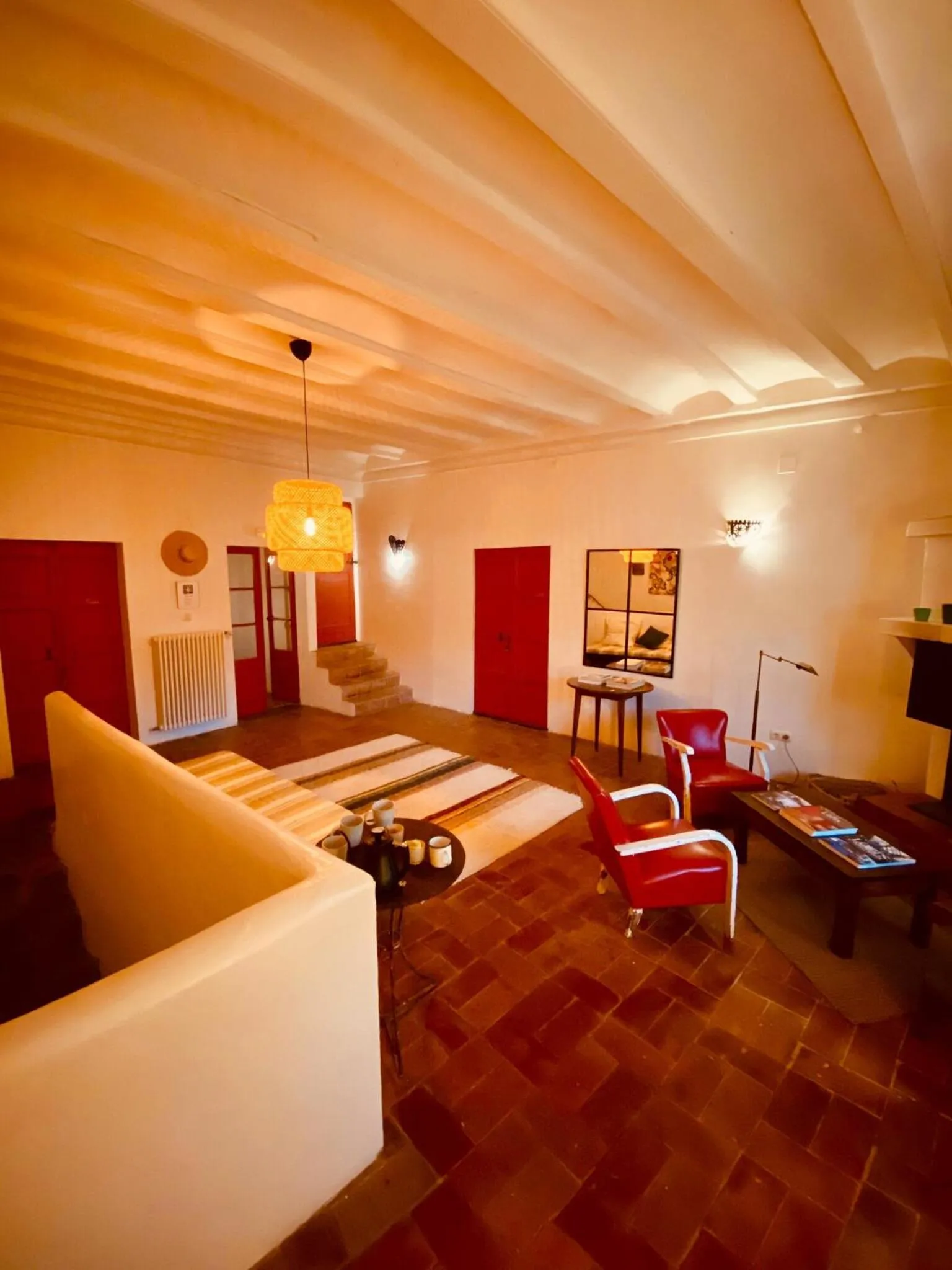 Communal lounge/ TV room, Bed in Casa Migdia