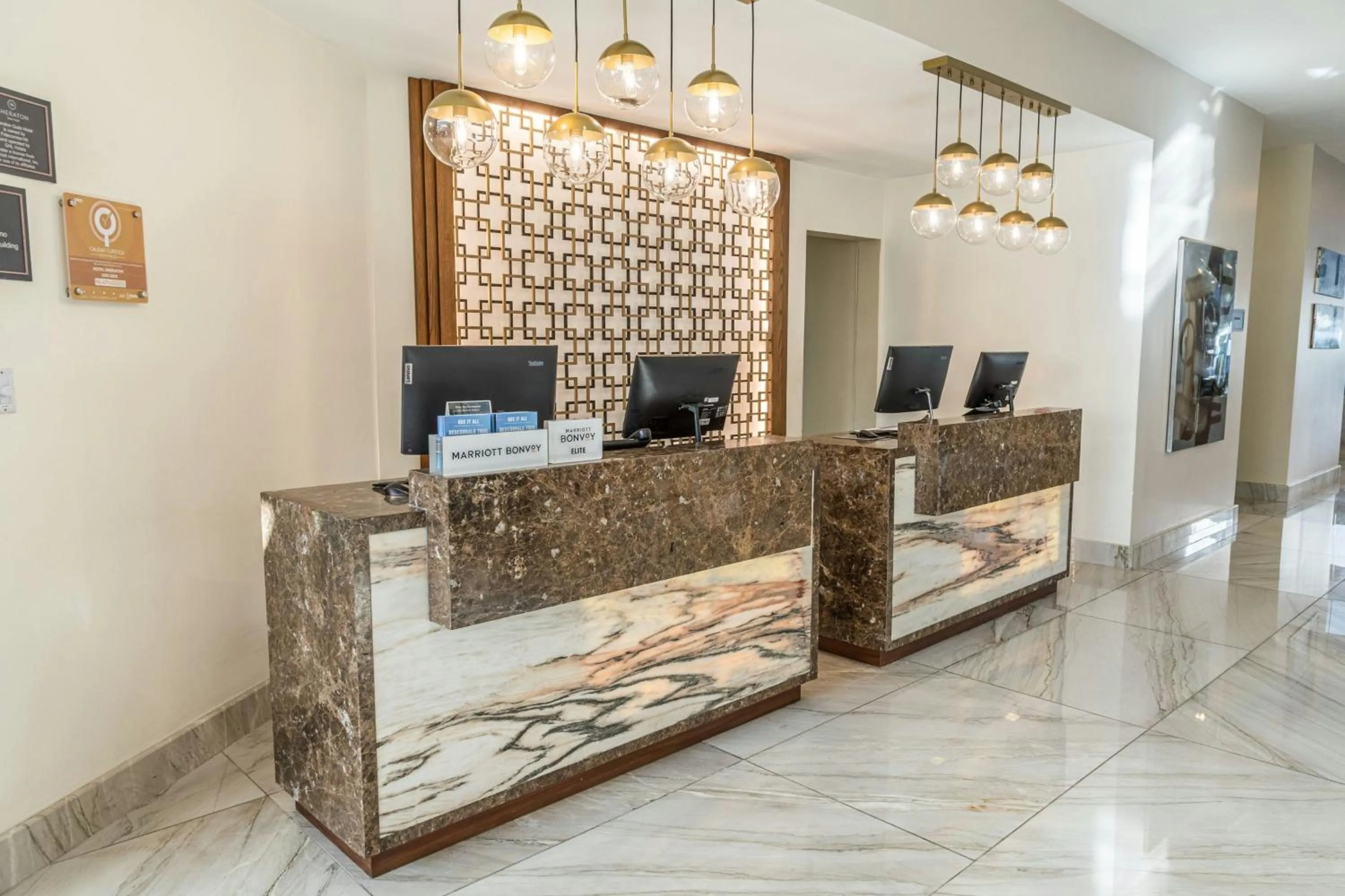 Lobby or reception in Sheraton Quito