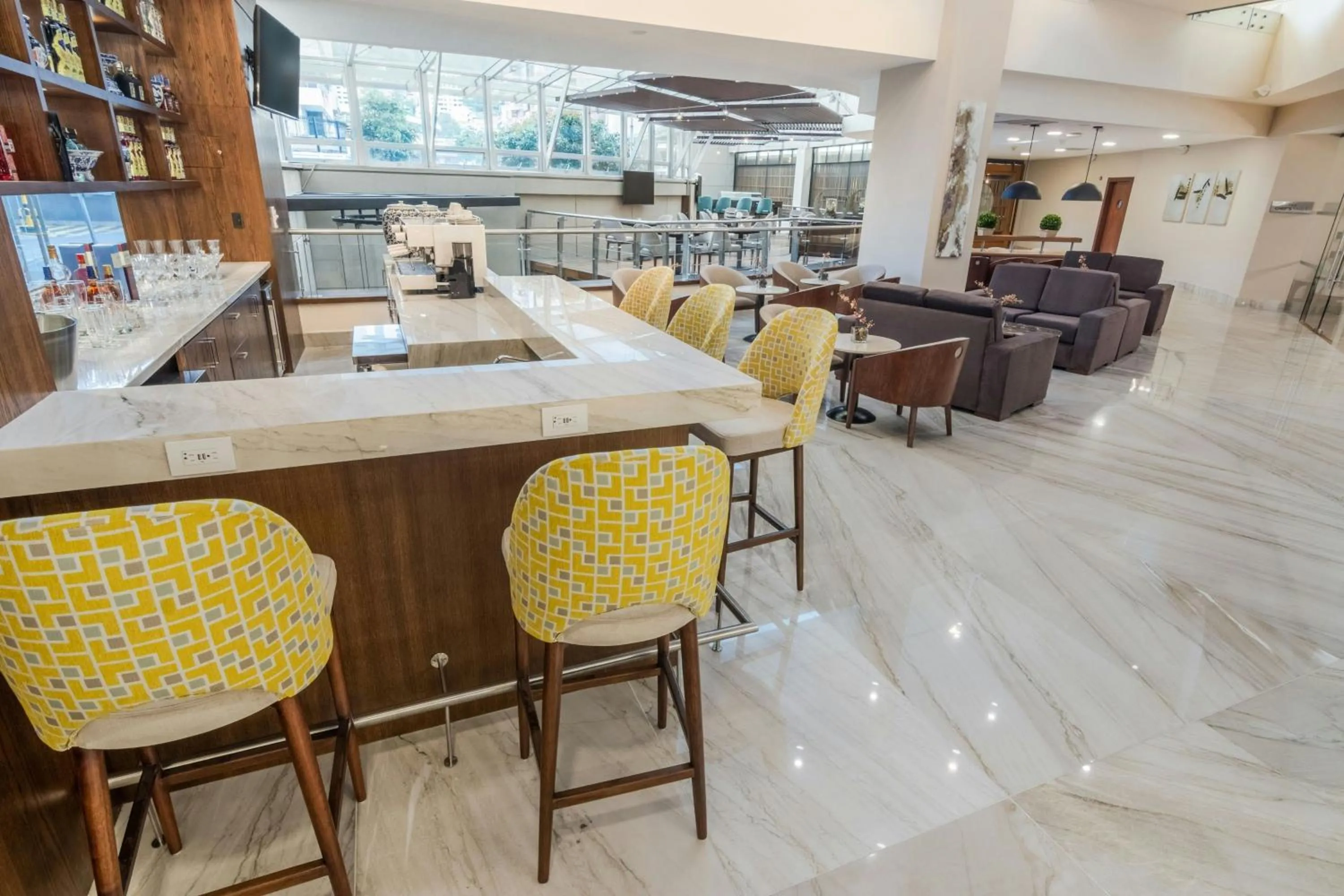 Lounge or bar in Sheraton Quito