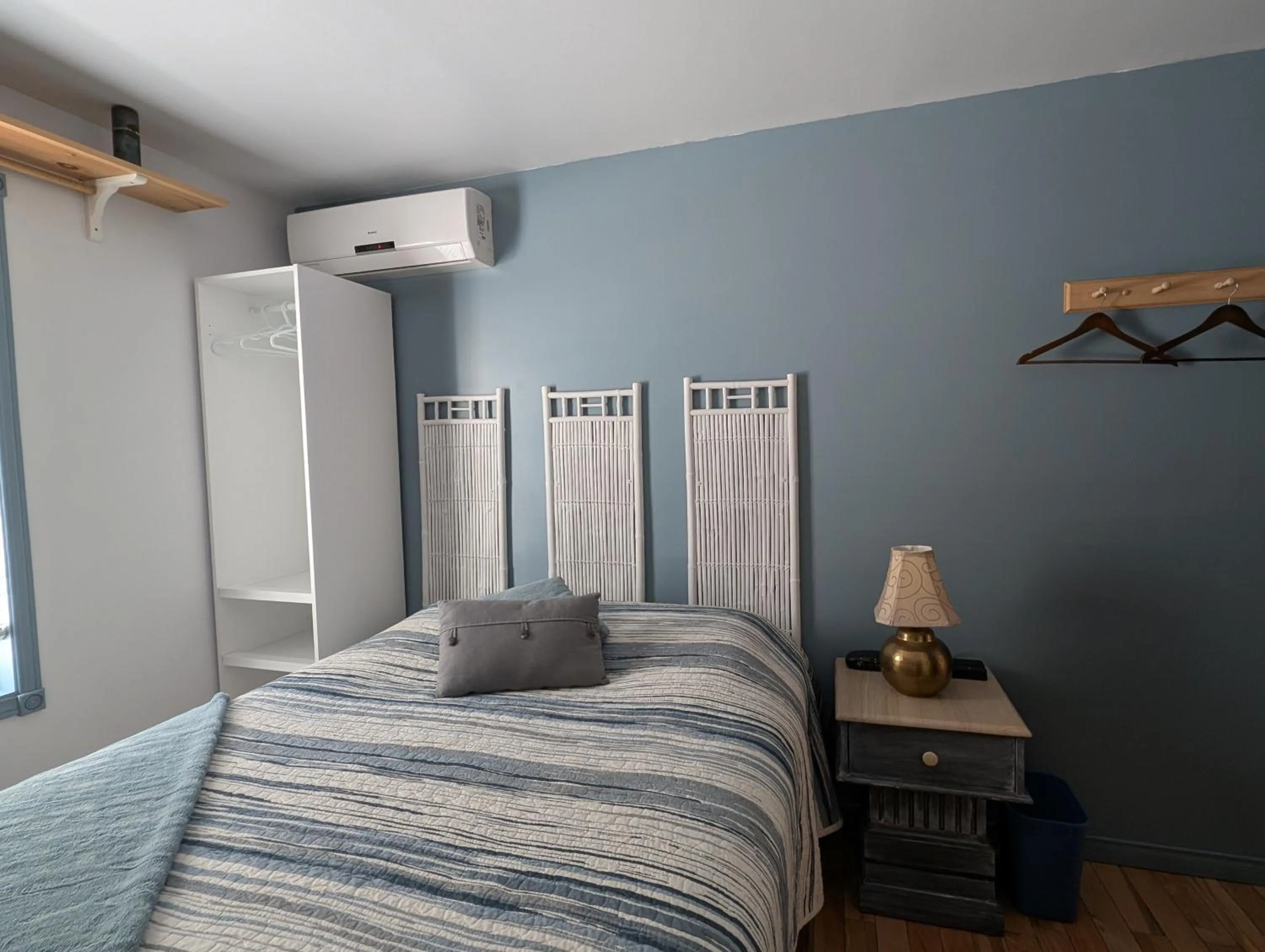 Bed in Au Saut Du Lit