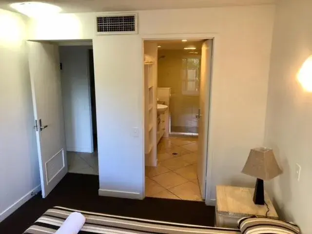 Premium Two-Bedroom Apartment - Ground Floor in Camargue Beachfront Apartments Premium Two-Bedroom Apartment - Ground Floor in Camargue Beachfront Apartments