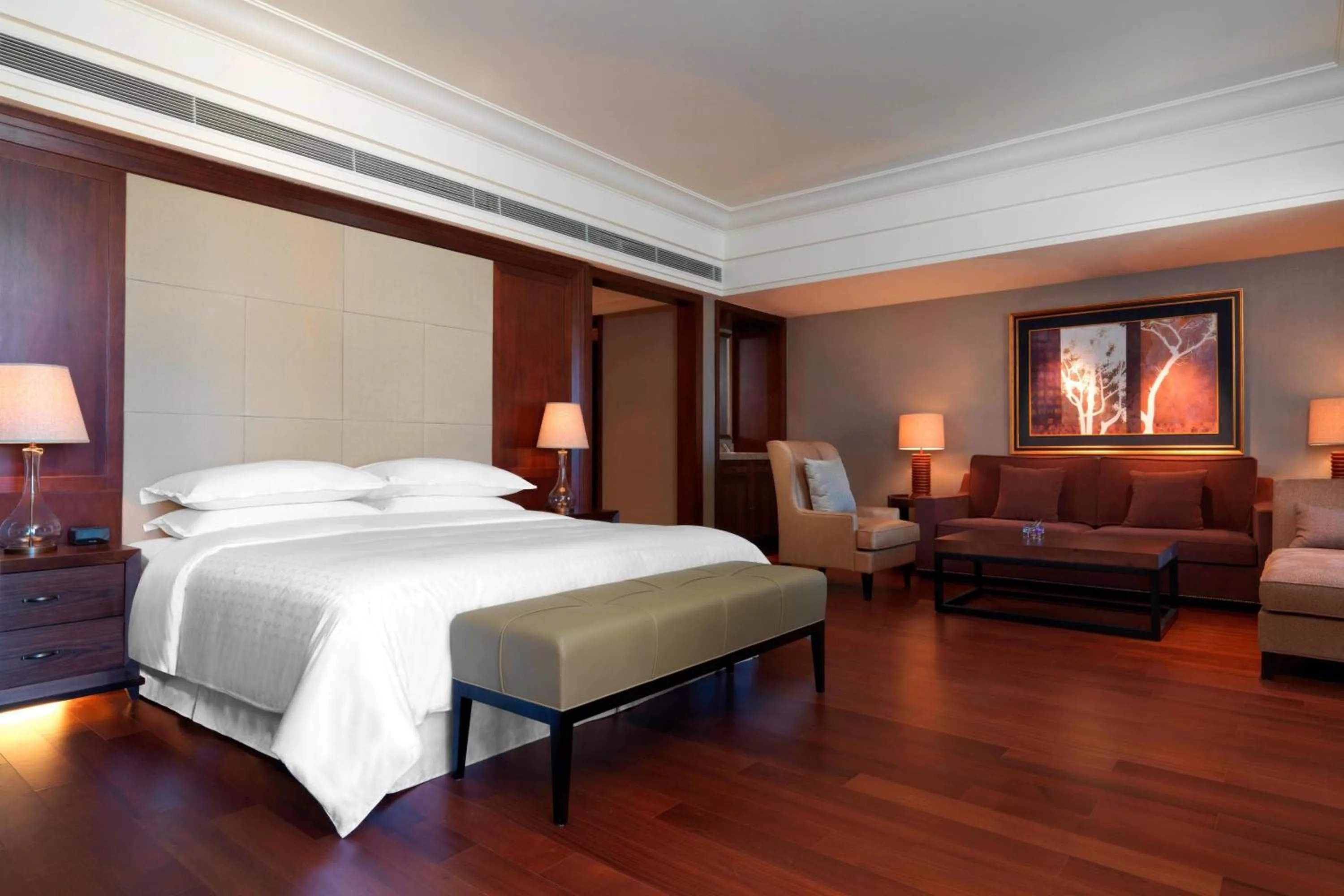 Photo of the whole room, Bed in Sheraton Changbaishan Resort
