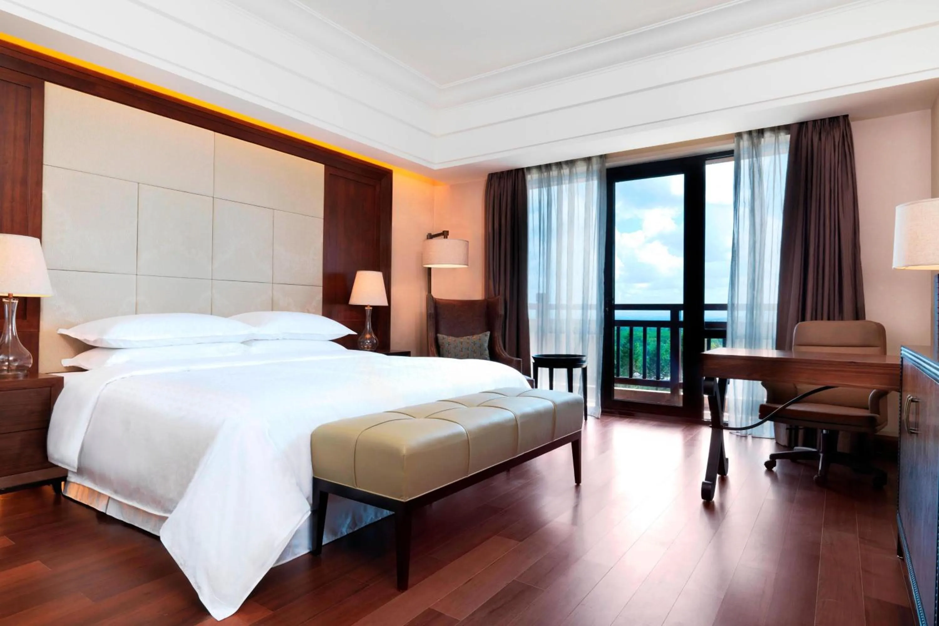 Photo of the whole room, Bed in Sheraton Changbaishan Resort