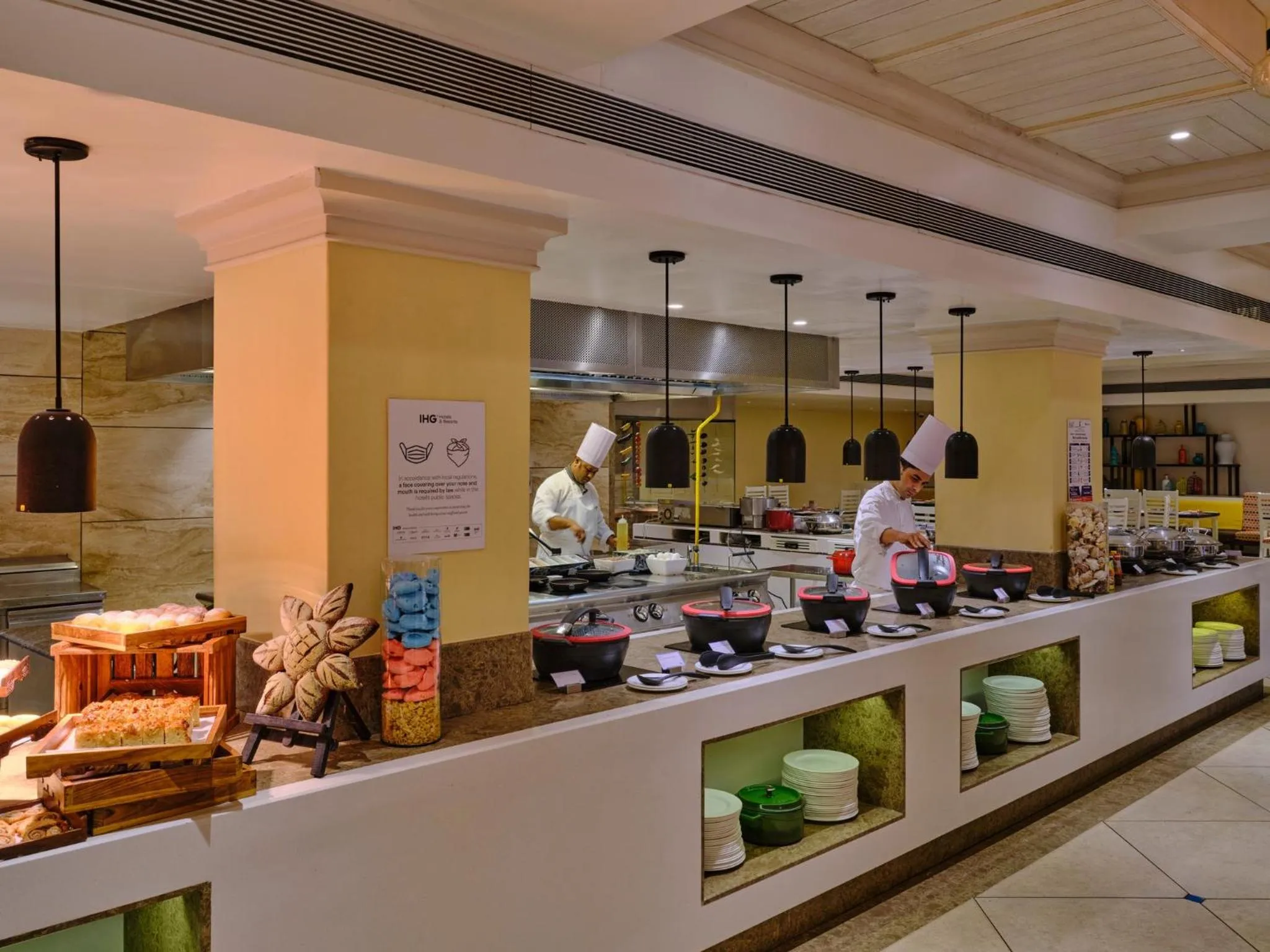 Restaurant/places to eat in Holiday Inn Resort Goa by IHG