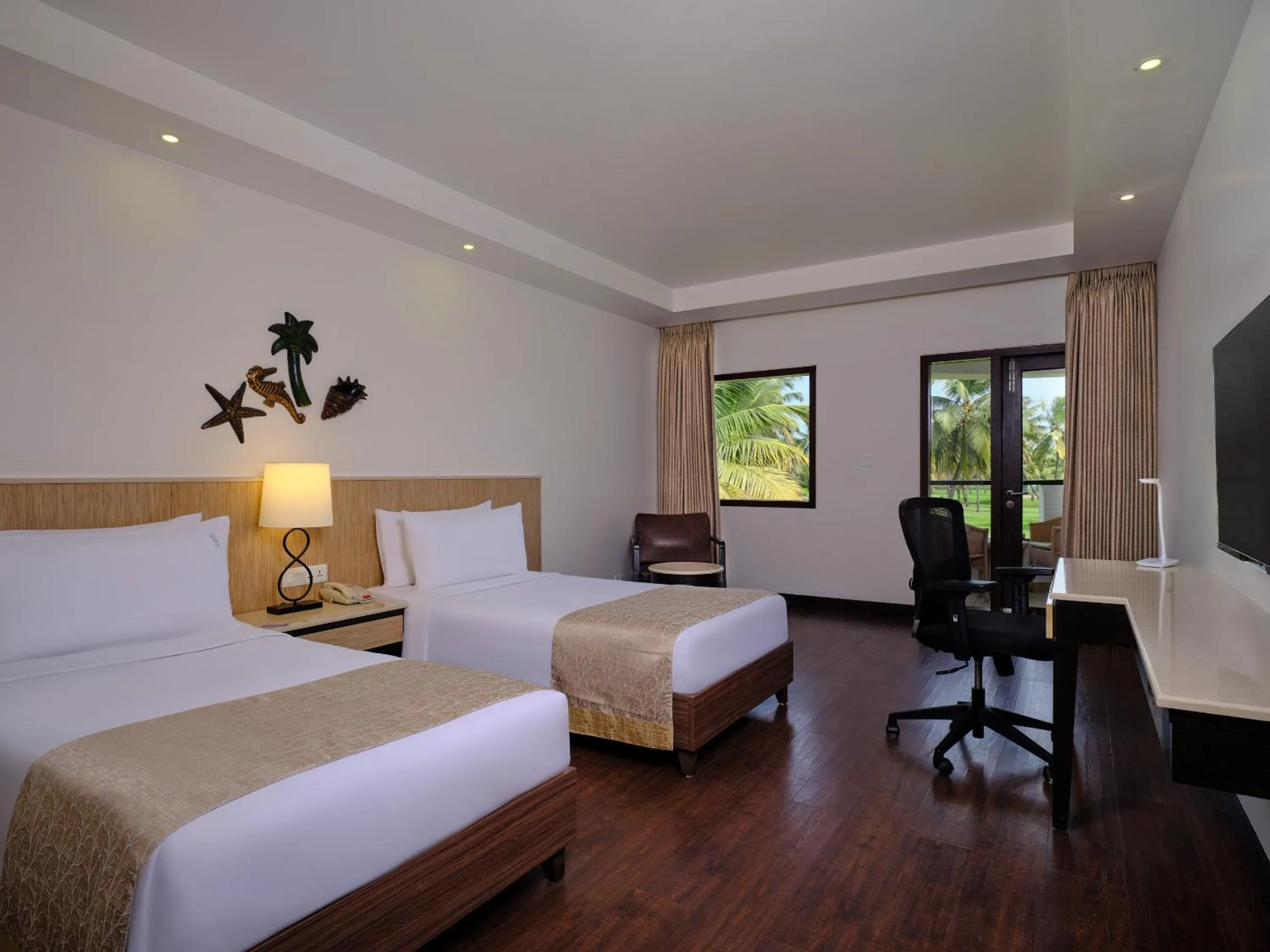 Photo of the whole room, Bed in Holiday Inn Resort Goa by IHG