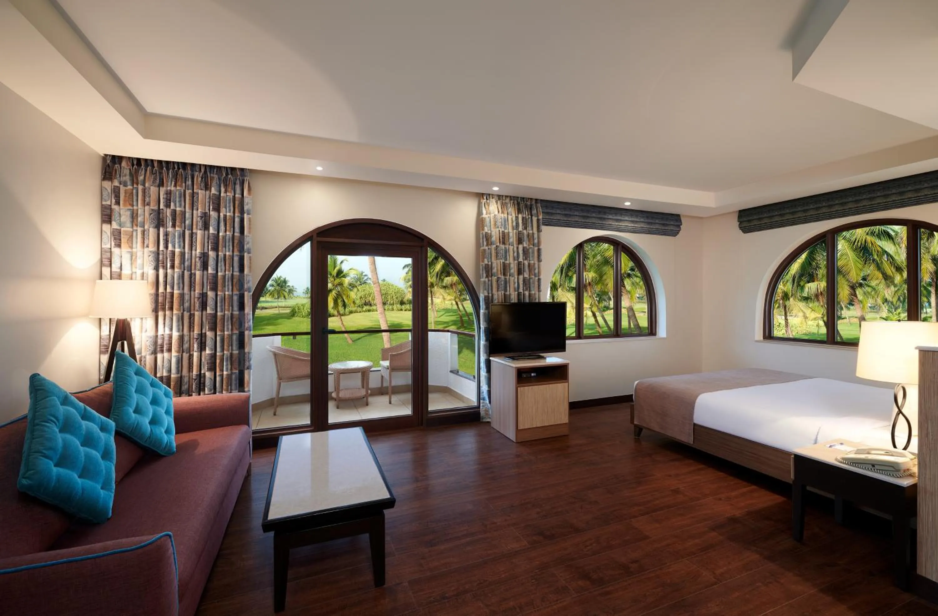 Photo of the whole room, Bed in Holiday Inn Resort Goa by IHG