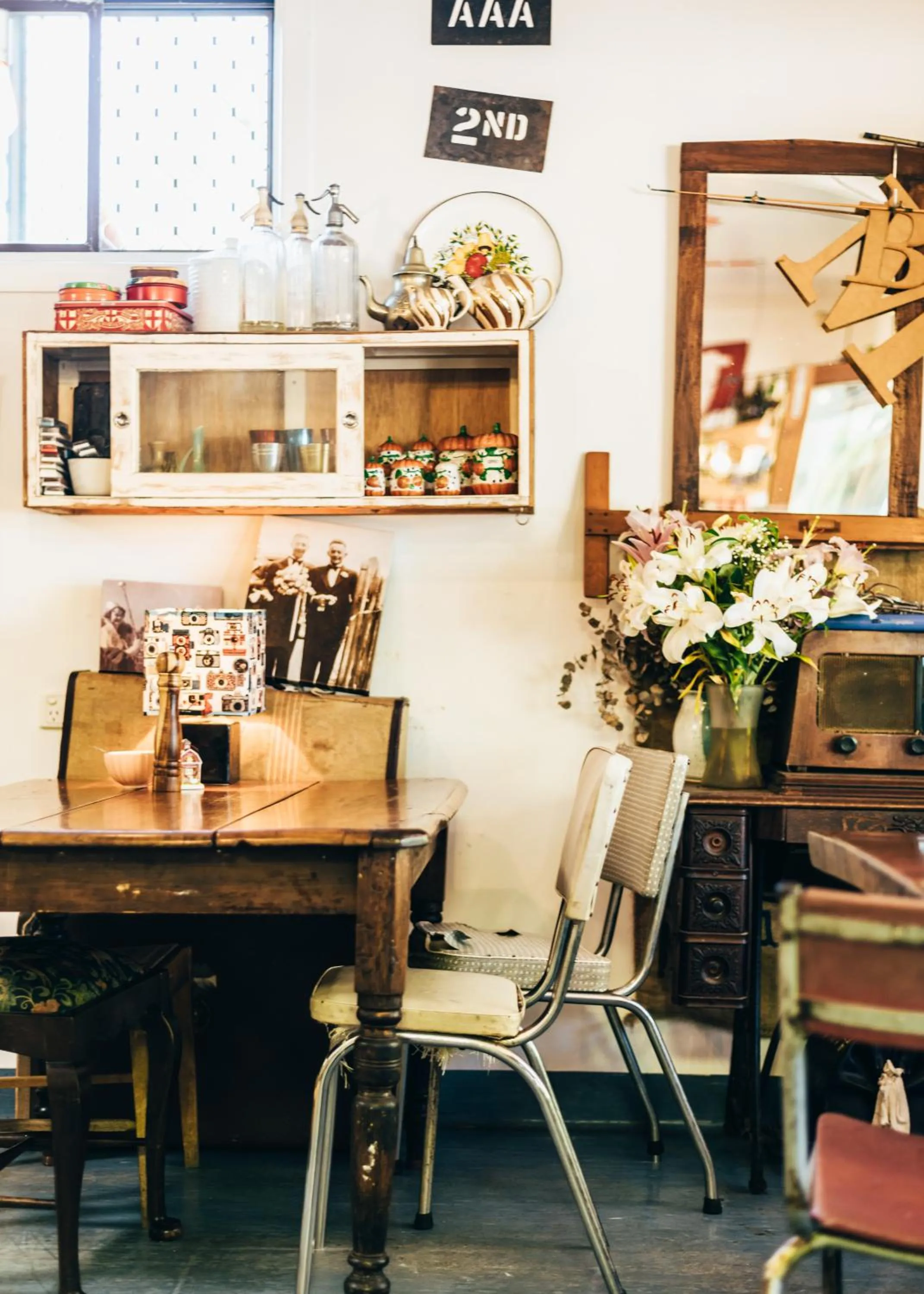 Restaurant/places to eat in La Costa Beachside Motel