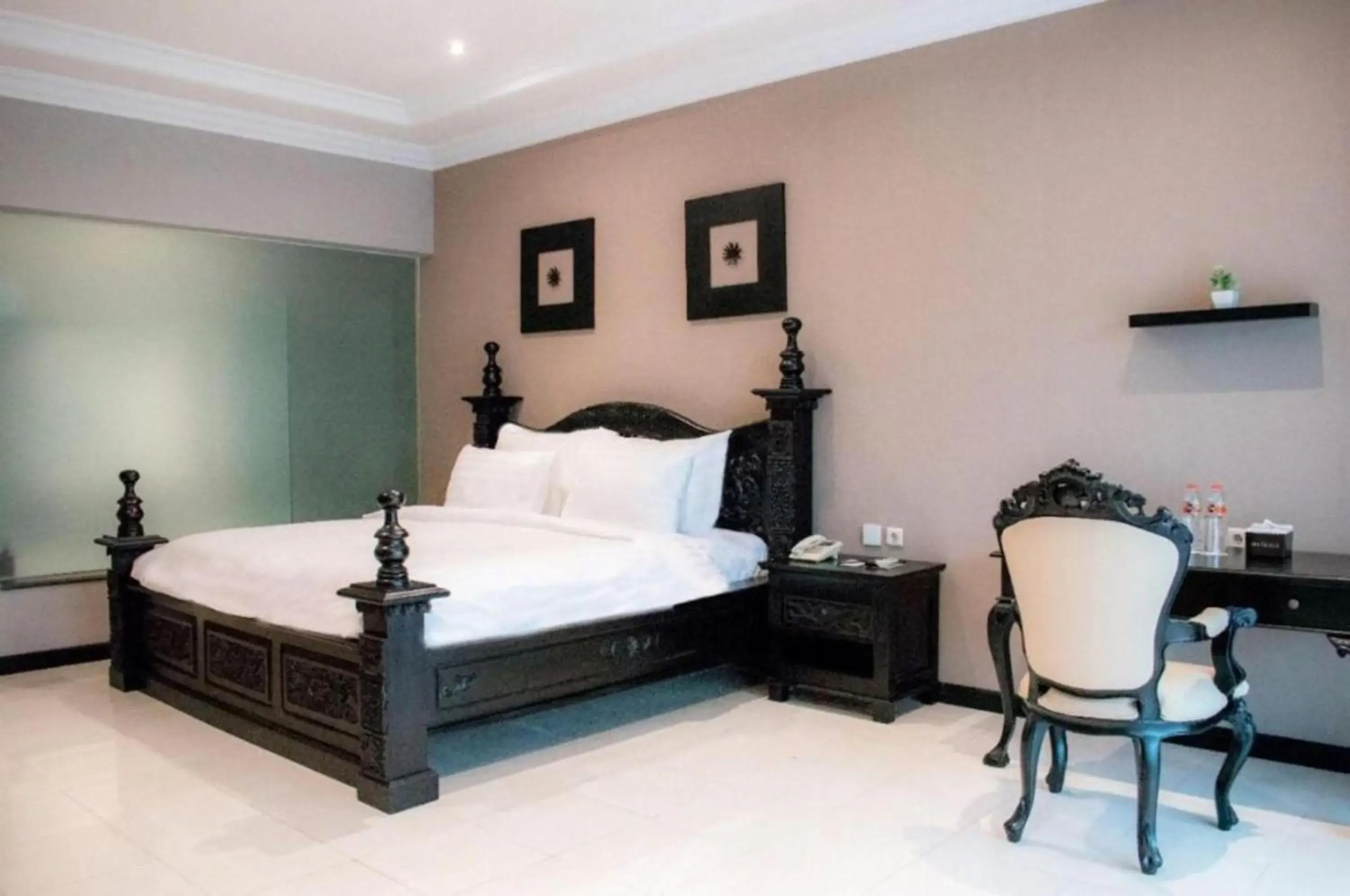 Suite in Luminor Hotel Jember By WH Suite in Luminor Hotel Jember By WH