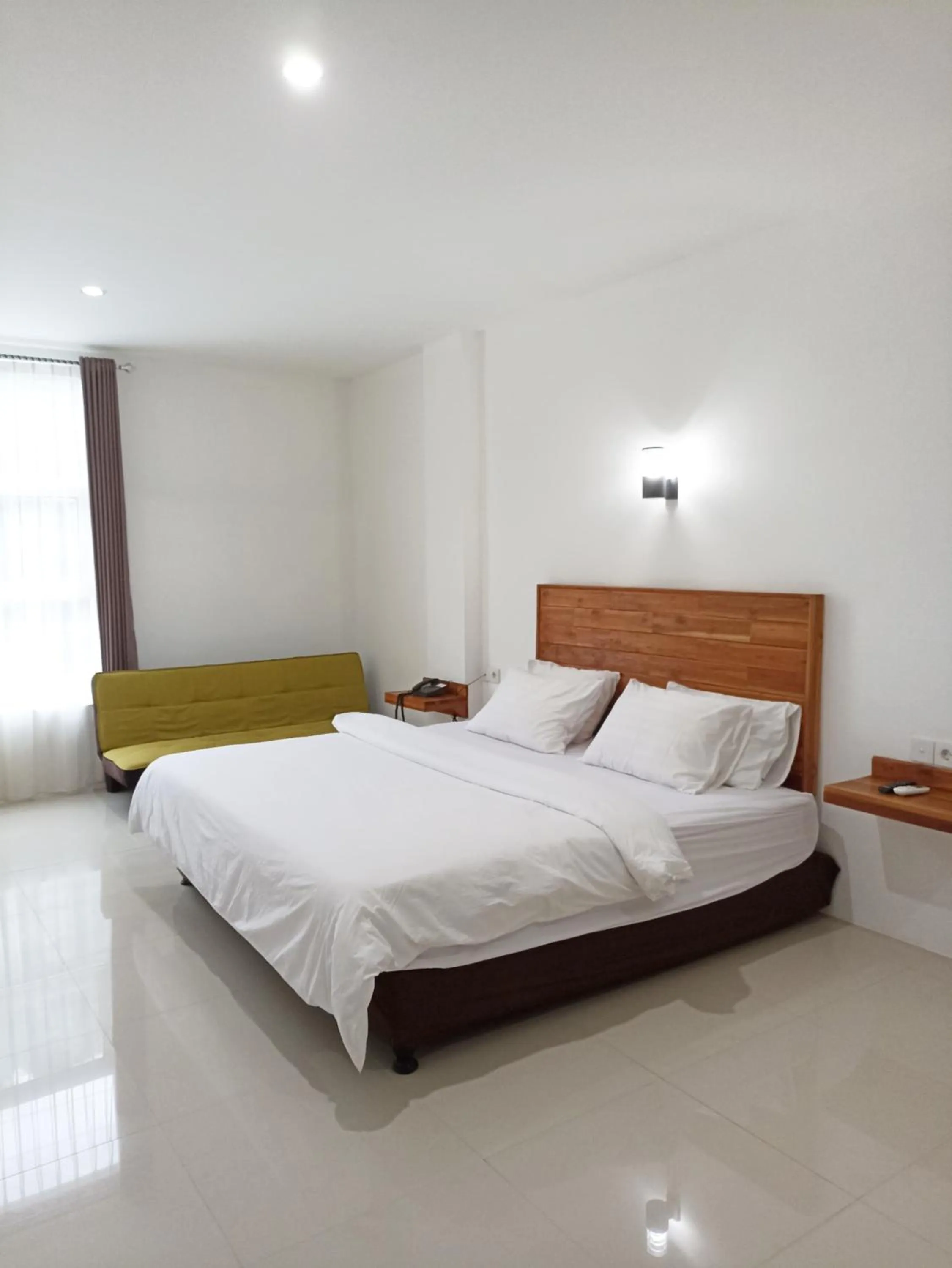 Bed in Central Inn Senggigi